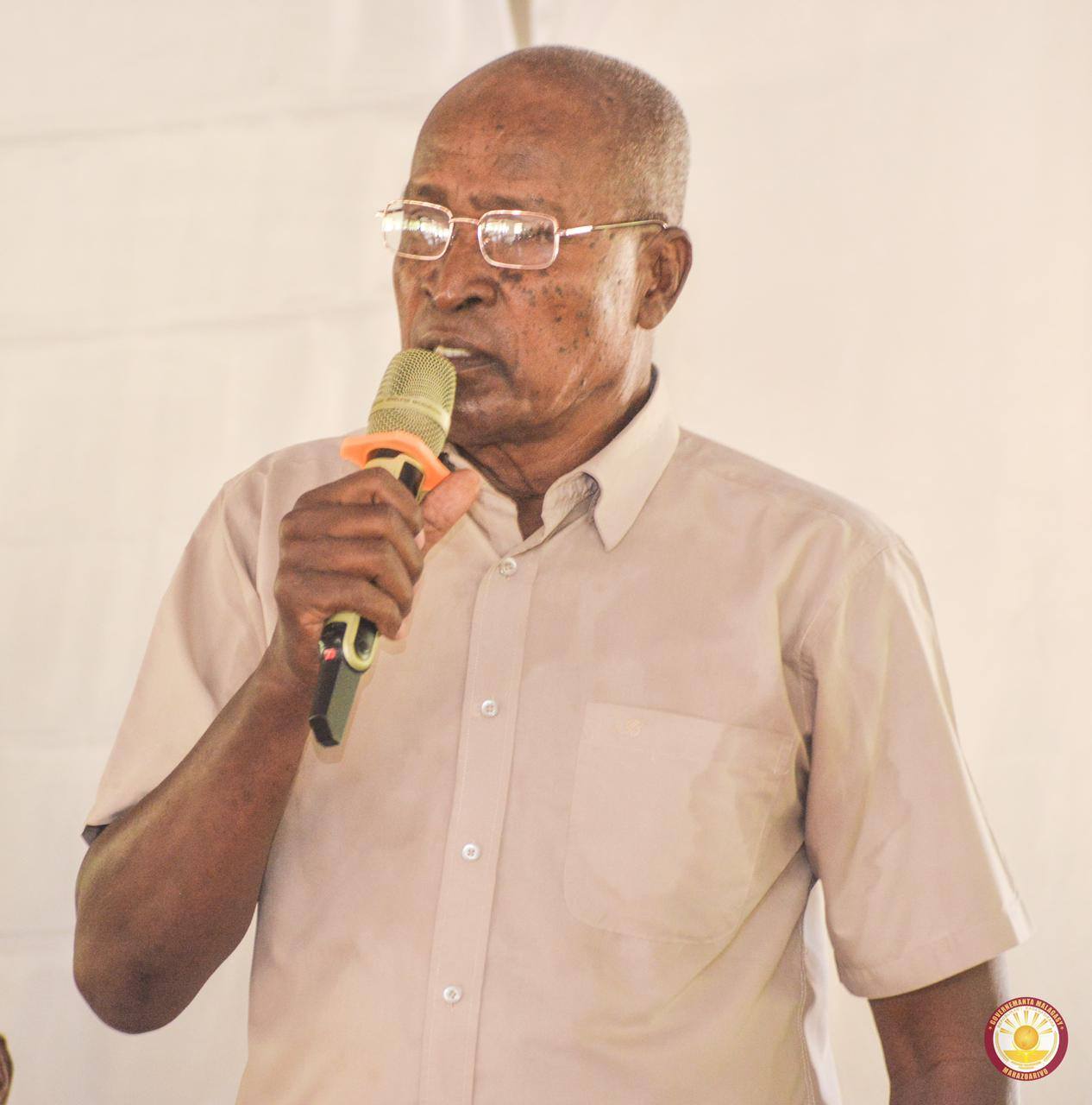 BASE TOLIARA VONONA HIFANOME TANANA NY RAY AMAN-DRENY SY NY MPANAO POLITIKA ATY AN-TOERANA HO AN' IO TETIKASA IO