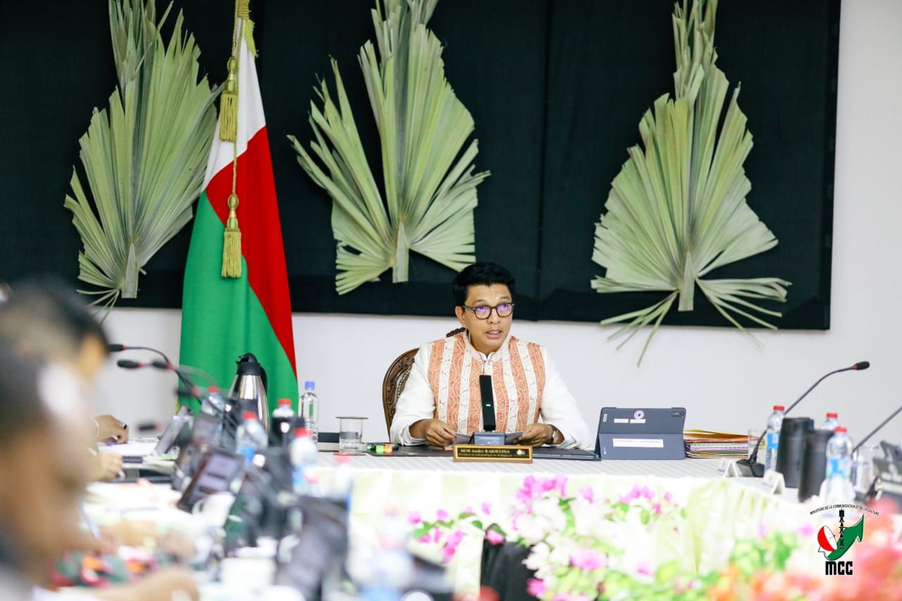 NY FILAN-KEVITRY NY MINISITRA IVELAN' ANTANANARIVO FAHATELO IZAY TONTOSAINA AO TOLIARA