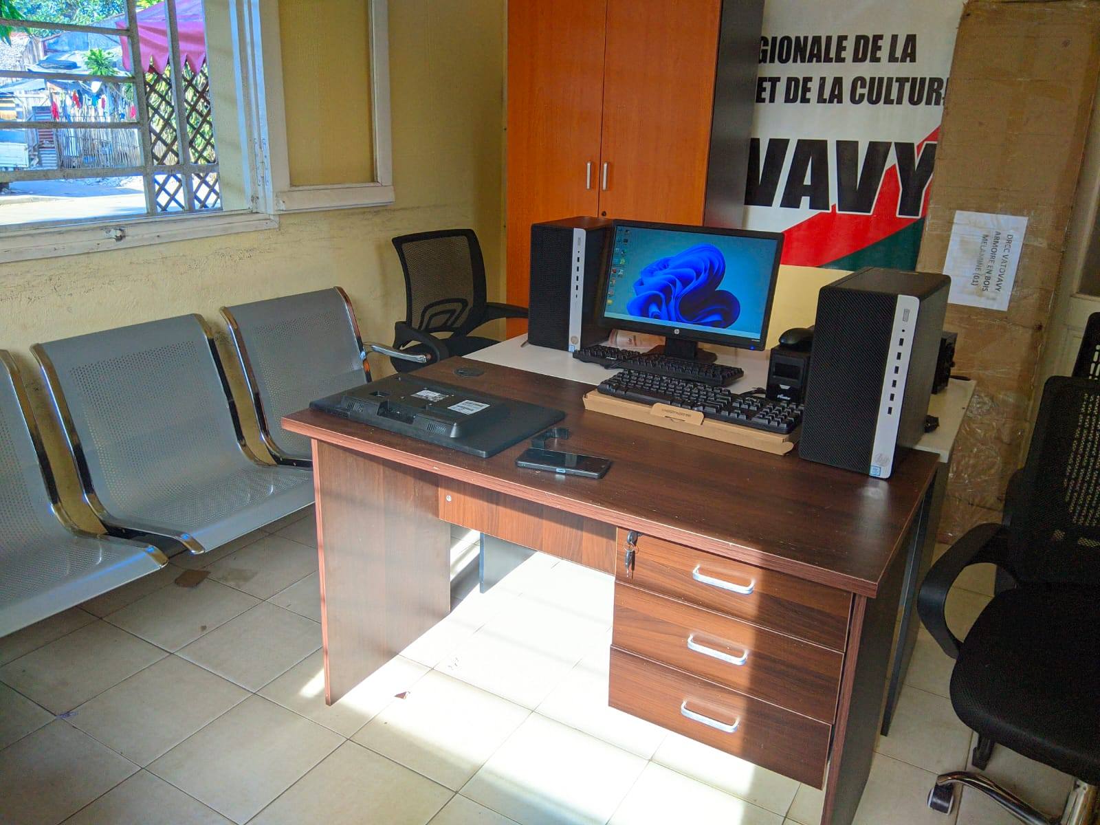 MANATSARA HATRANY IREO FITAOVAN-TSERASERA ENTI-MIASA NY MINISTERAN' NY SERASERA SY NY KOLONTSAINA MBA HAHATOMOMBANA NY FAMPITAM-BAOVAO AVY NY IFOTONY