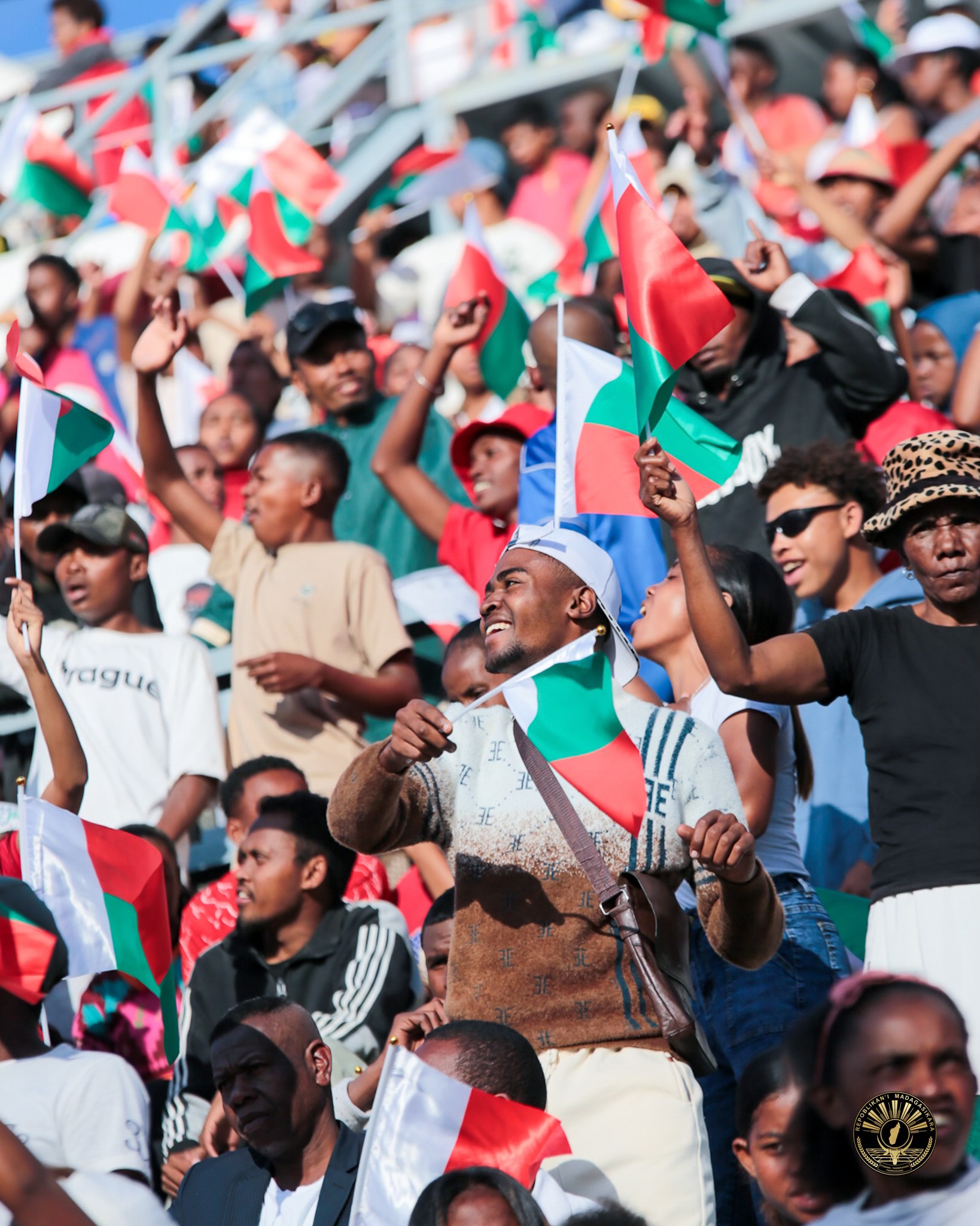 MANAN-DANJA MANOKANA HO AN' NY FIRENENA IZAO FAHA-65 TAONA NIVERENAN' NY FAHALEOVANTENA IZAO