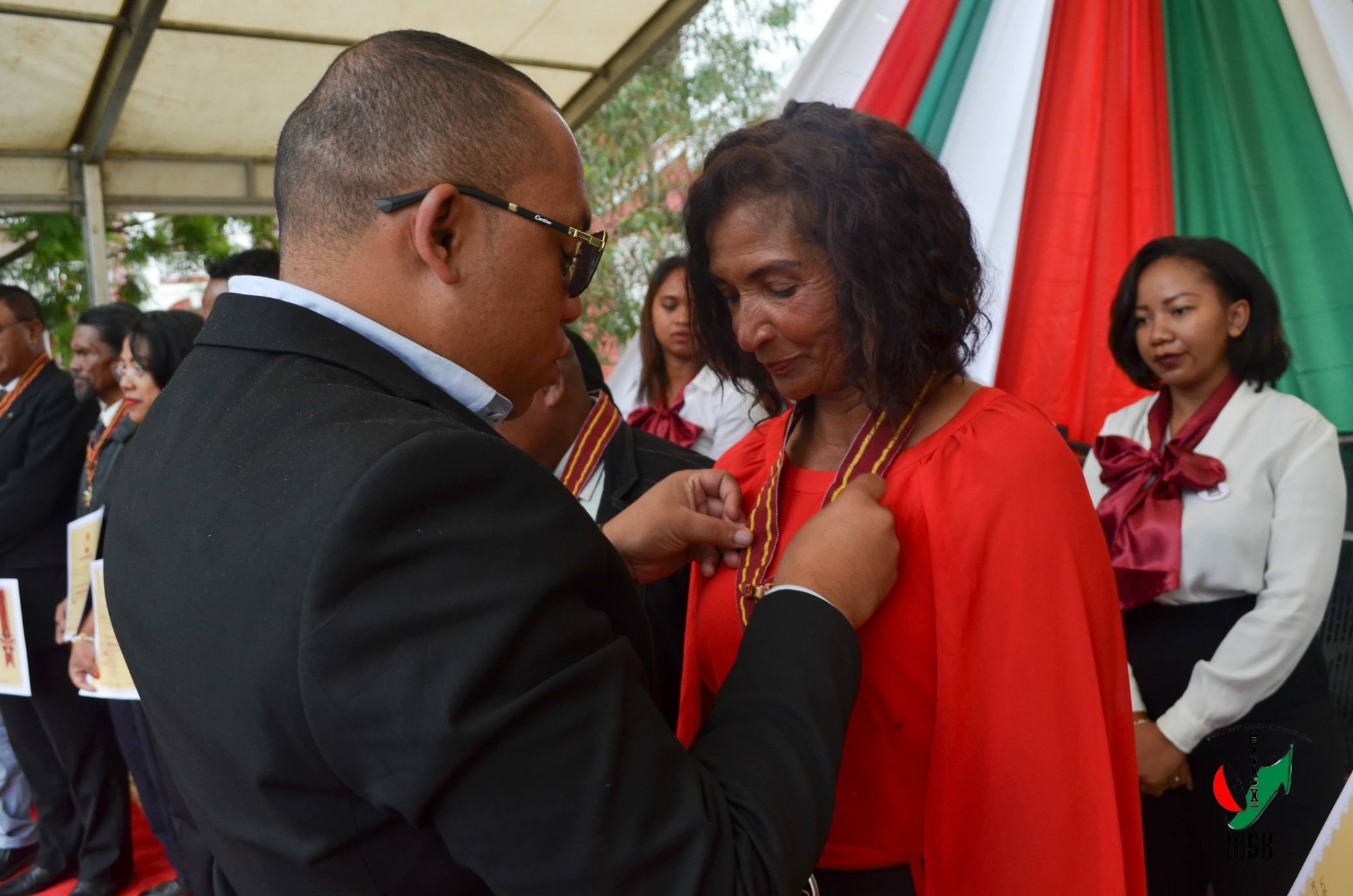 ENDRIKA HITA MASO FANKASITRAHANA NY EZAKA VITAN' NY MPISEHATRA ARA-KOLONTSAINA SADY FAMPIRISIHANA AMIN' NY TSARA KOKOA HATRANY NY MARI-BONINAHITRY NY KANTO