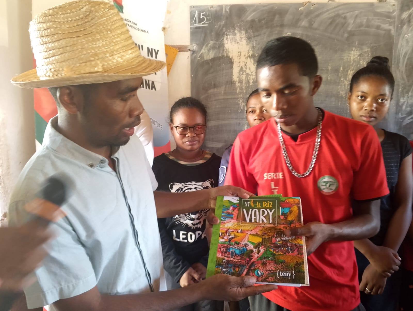 AKON'NY FANAMARIHANA NY ANDRO IRAISAM-PIRENENA HO AN'NY TENINDRENY, 21 FEBROARY 2026  "TIA NY TENINDRENY, MANANDRATRA NY TANINDRAZANA"  FITALEAVAM-PARITRY NY SERA SERA SY NY KOLONTSAINA ANALAMANGA