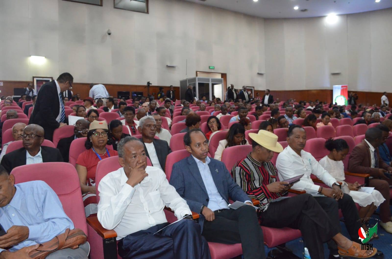 FIKAONANDOHAM-PIRENENA / CCI IVATO