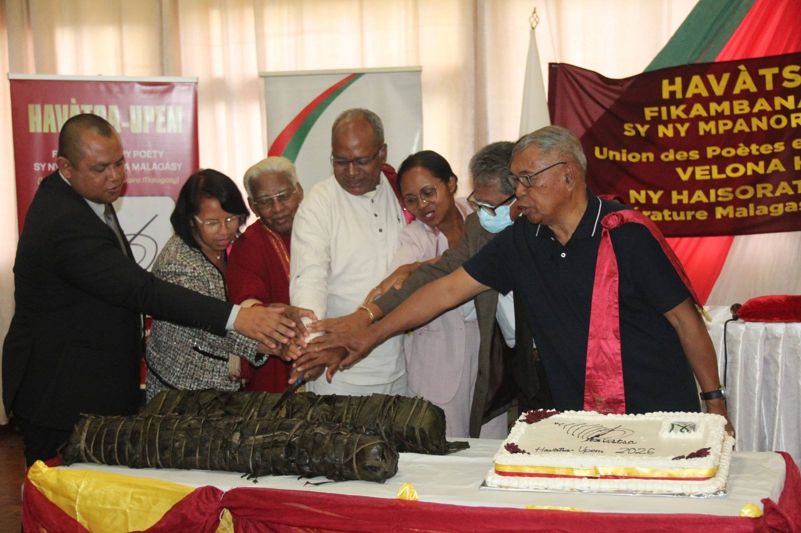 FIKAMBANAN' NY POETY SY MPANORATRA MALAGASY HAVATSA-UPEM, NOTOLORANA MARI-BONINAHITRY NY KANTO IREO MPANORATRA