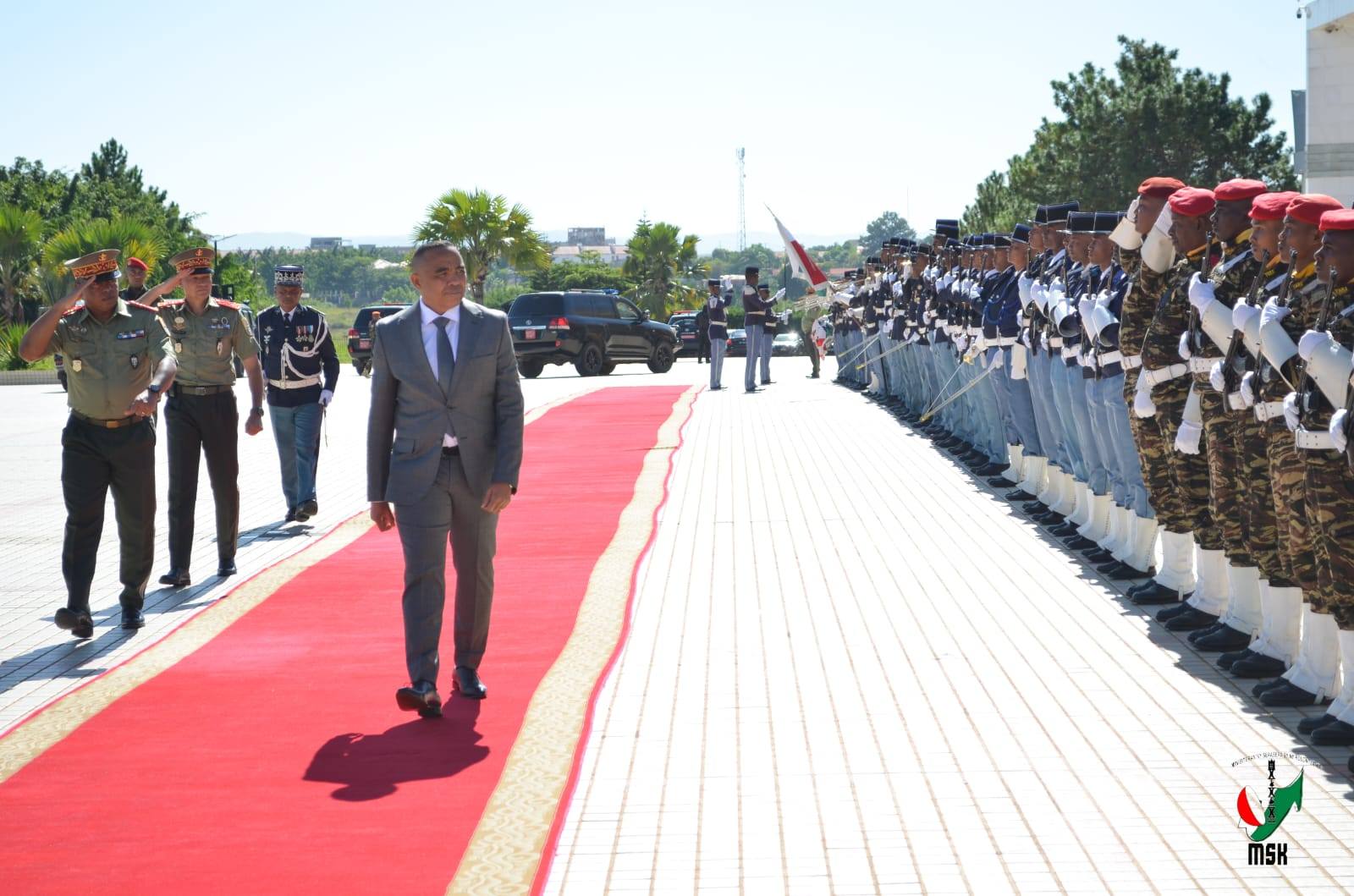 FIKAONANDOHA HO FANAVAOZANA NY ZANDARIMARIAM-PIRENENA