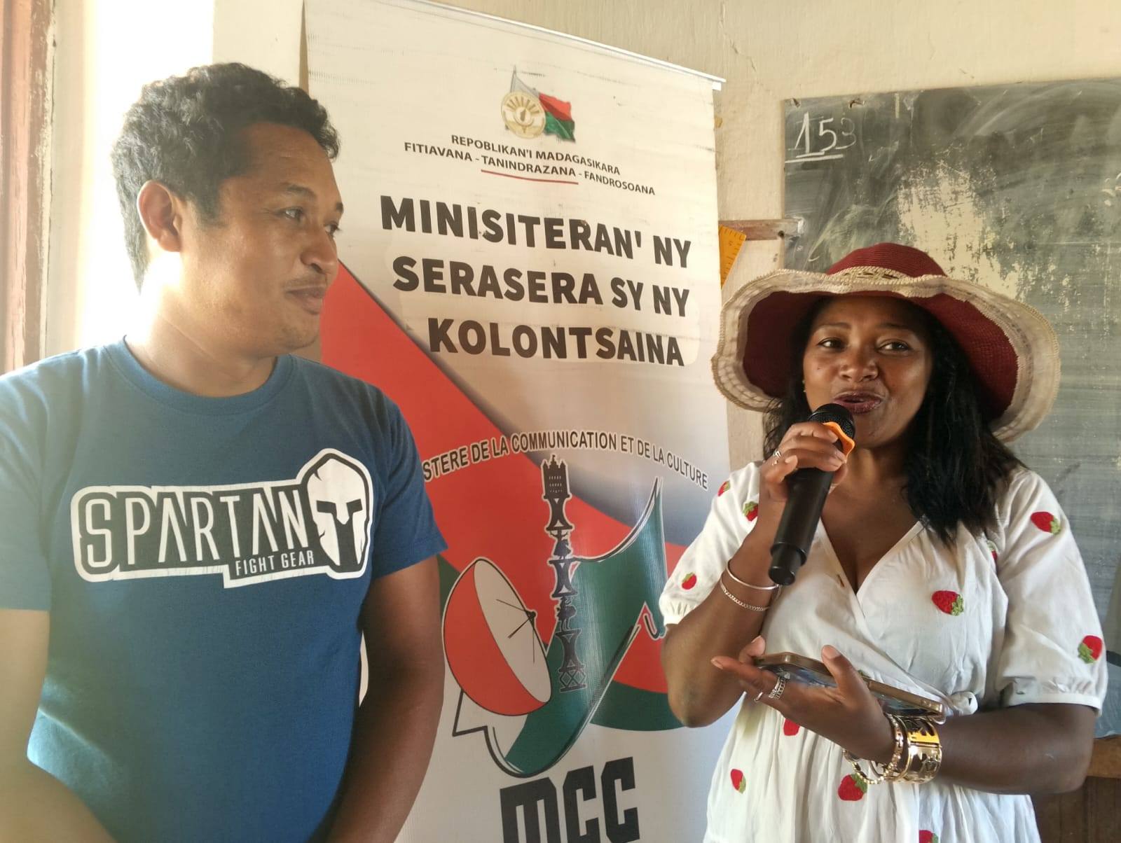 AKON'NY FANAMARIHANA NY ANDRO IRAISAM-PIRENENA HO AN'NY TENINDRENY, 21 FEBROARY 2026  "TIA NY TENINDRENY, MANANDRATRA NY TANINDRAZANA"  FITALEAVAM-PARITRY NY SERA SERA SY NY KOLONTSAINA ANALAMANGA