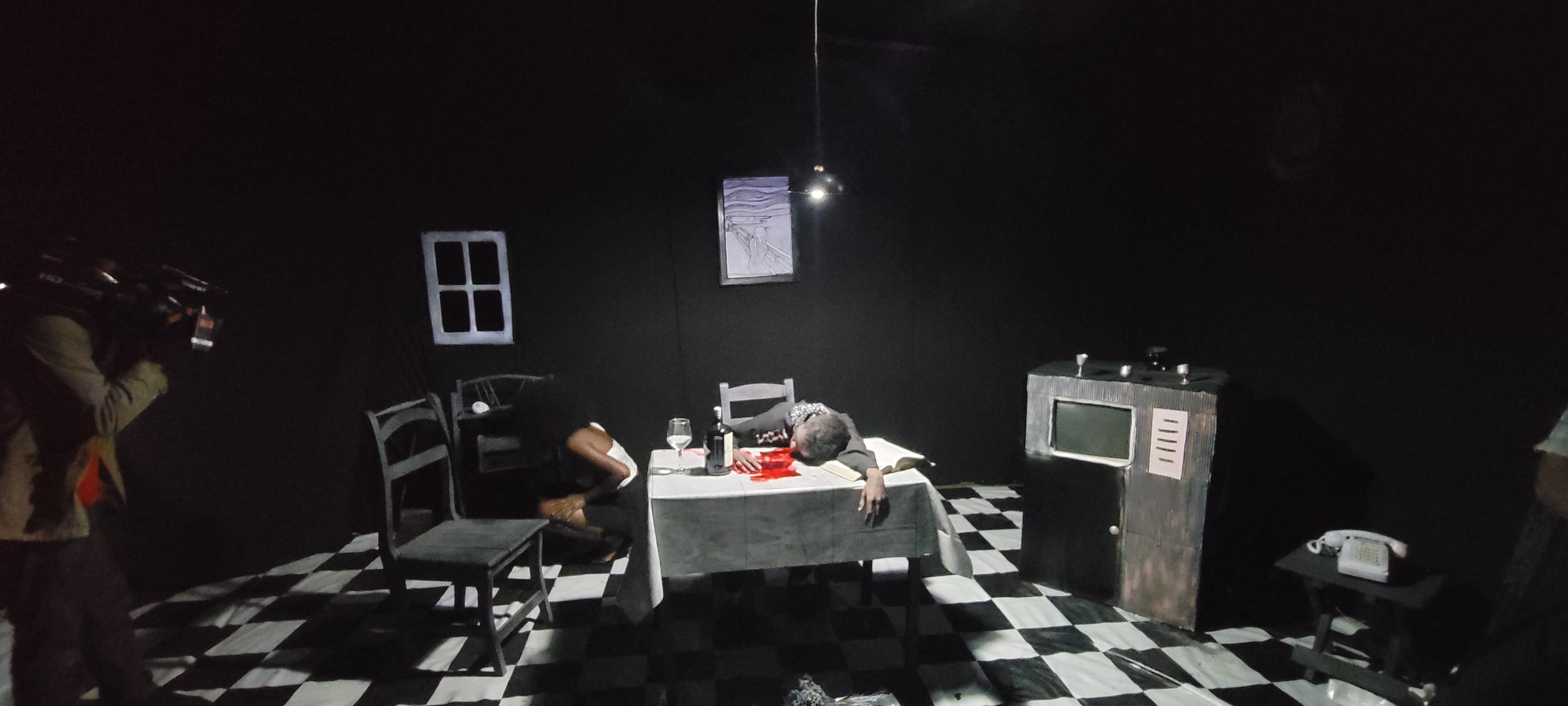 SARIMIHETSIKA MALAGASY : EFA MIHAMATIHANINA ANKEHITRINY