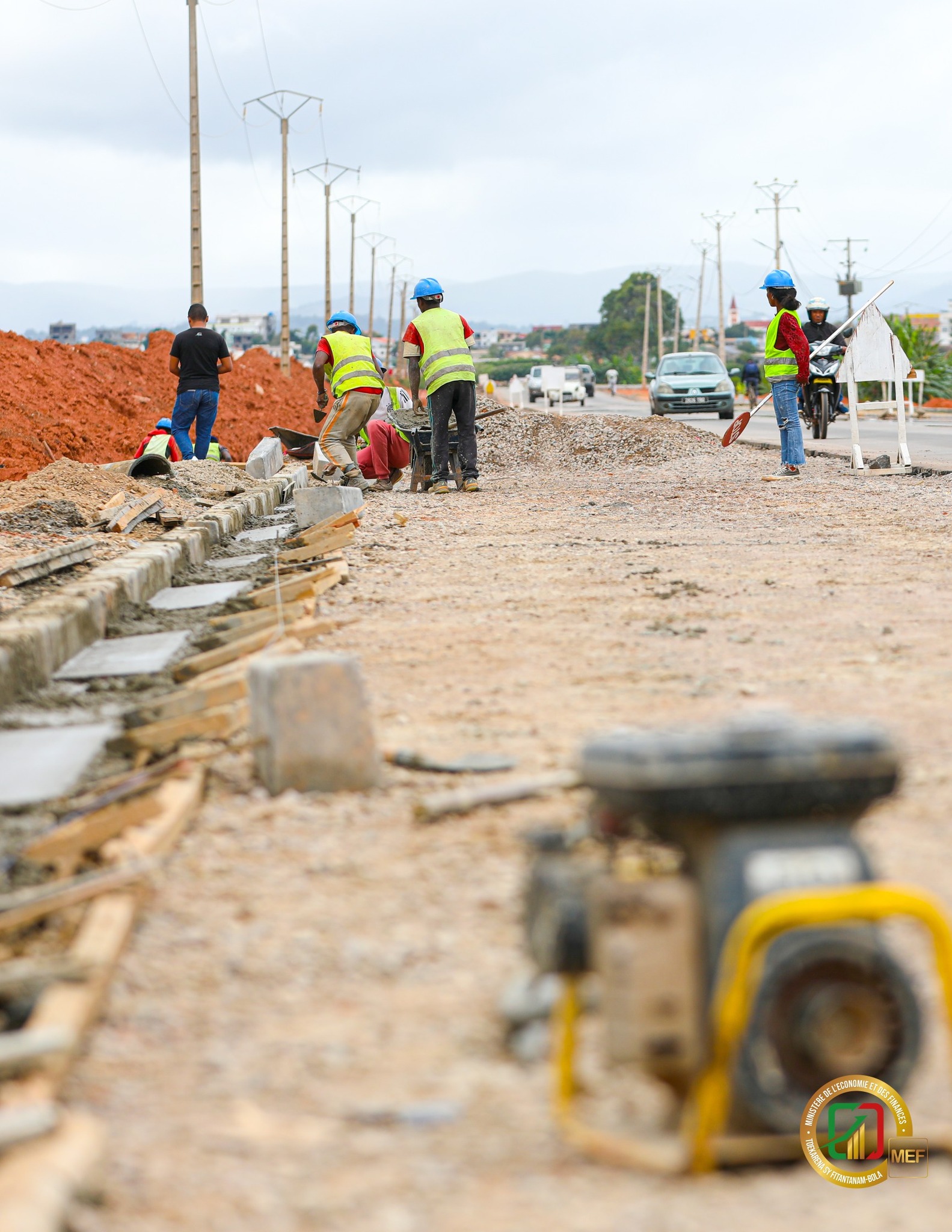 FIDINANA IFOTONY NIJERY NY FANDROSOAN' NY ASA ENY AMIN' NY LALAM- IVATO