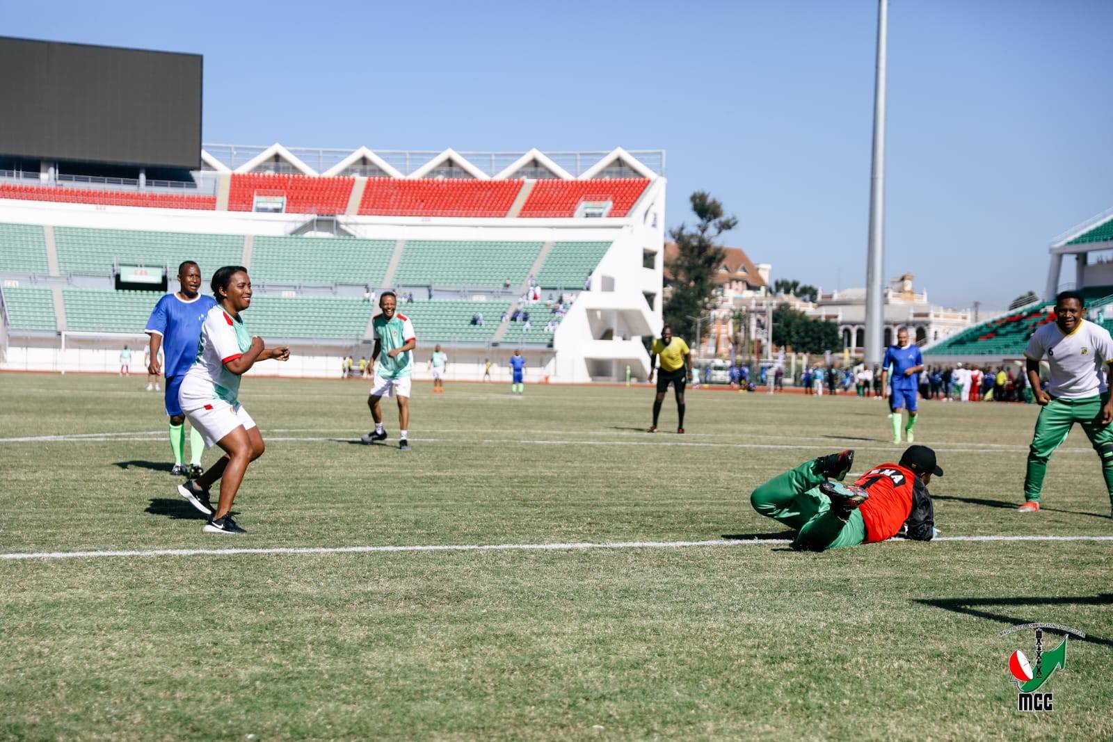 LALAO ARA-PANATANJAHANTENA NIALOAVANA DIABE TEO AMIN' NY TSANGAMBATO AN'I AMBOHIJATOVO NIHAZO NY KIANJAN' I BAREA MAHAMASINA