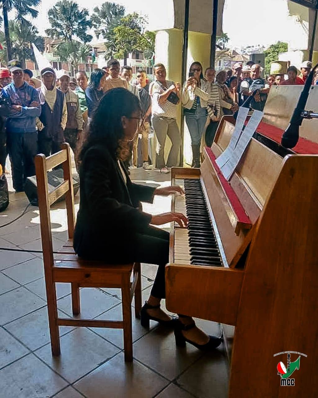 HETSIKA ARA-KOLOTORALY TAFIDITRA AO ANATIN' NY FETIN' NY MOZIKA