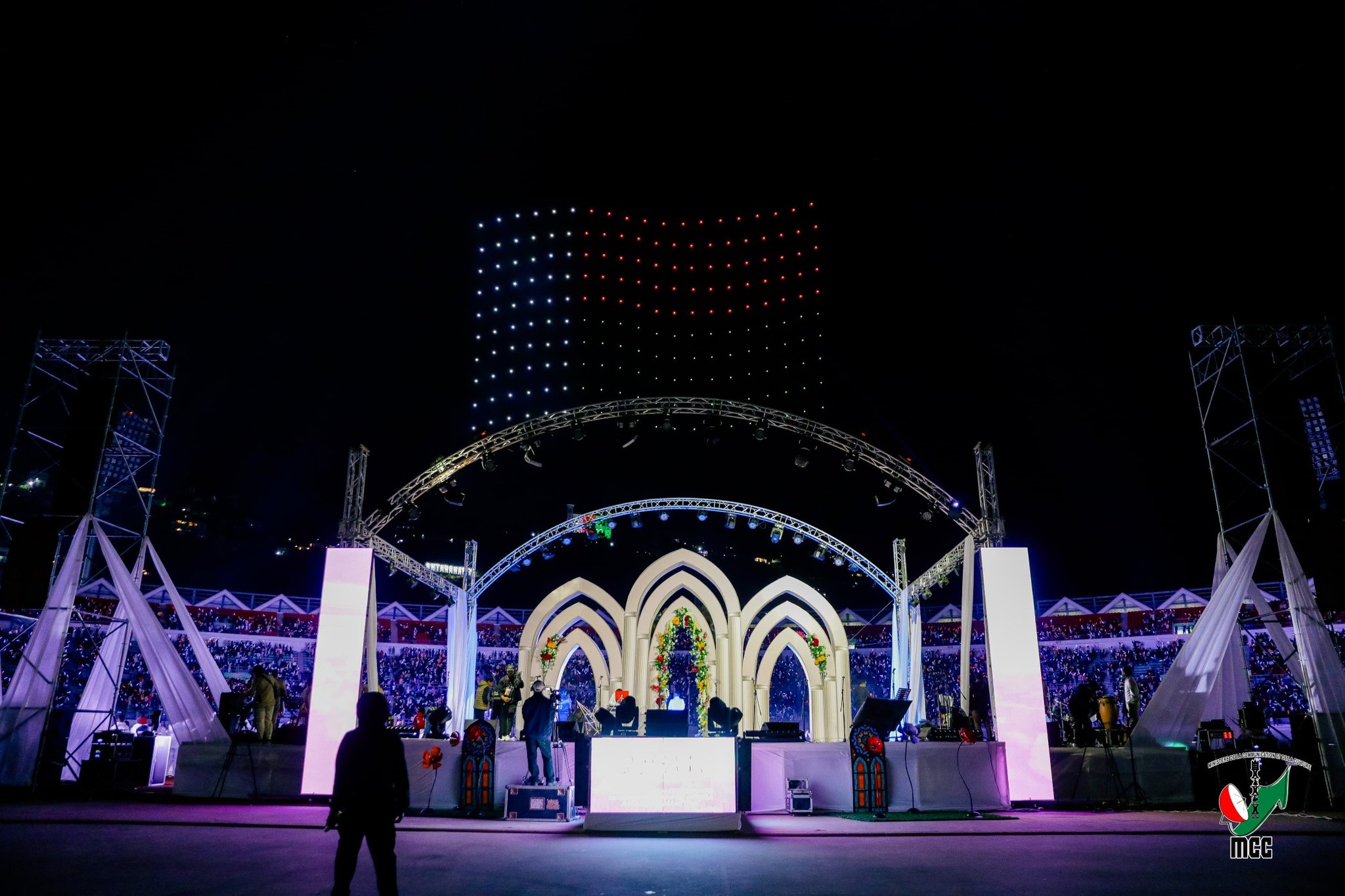 ANTSAM-PIDERANA TAO AMIN' NY KIANJAN' NY BAREA MAHAMASINA