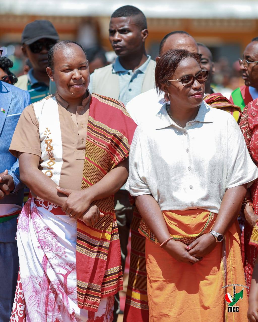 NY TANTARA NO TOKONY HO FOTOTRY NY AMPINGA HO ENTINTSIKA MIADY SY AMPIAKATRA AVO DIA AVO NY HAMPOHOM-PIRENENA SY NY HASIN' NY FITIAVAN-TANINDRAZANA