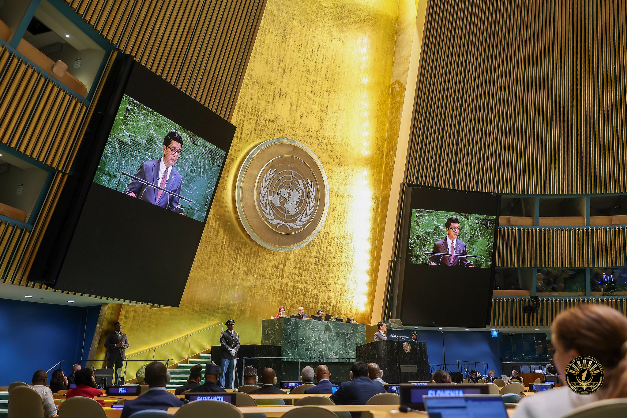 NANDRAY FITENENANA NANDRITRA NY FIVORIAMBE FAHA-80 AN' NY FIRENENA MIKAMBANA NY FILOHAN' NY REPOBLIKA ANDRY RAJOELINA