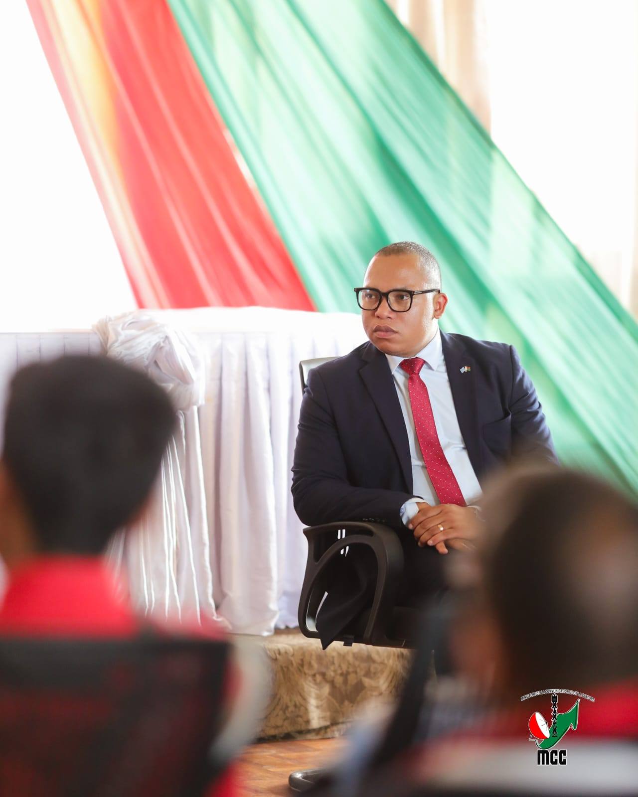 FANOKAFANA NY FAKAN-KEVITRA ARA-KOLONTSAINA