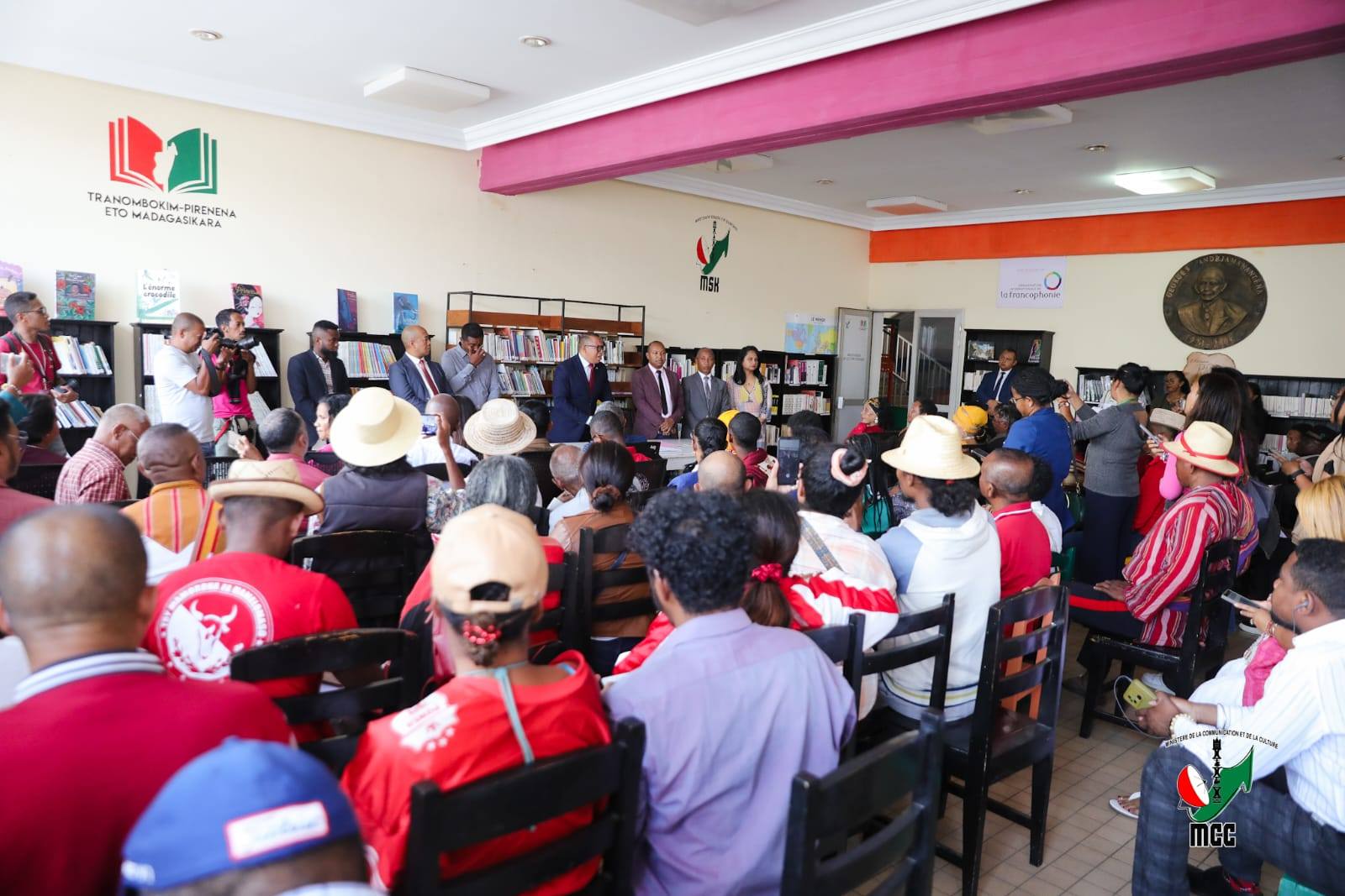 FAKAN-KEVITRA ARA-KOLONTSAINA EO AMIN' NY SOKAJY MPANDALA NY FOMBA MALAGASY