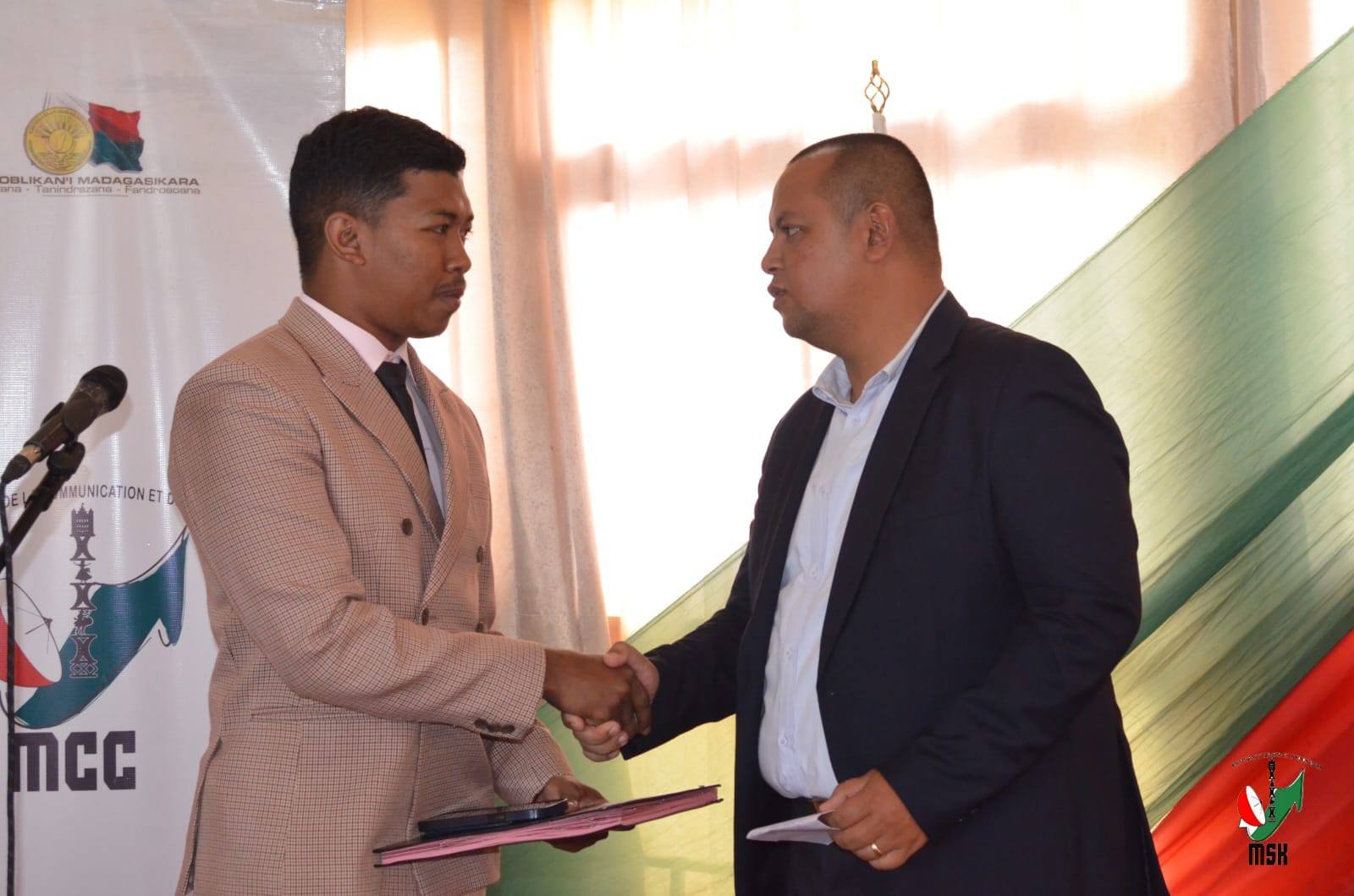 TOMPON' ANDRAIKITRA AMBONY EO ANIVON' NY MINISITERANA MIISA EFATRA NO NANDRAY NY ASANY NANOMBOKA ANDROANY TAORIAN' NY FANENDRENA AZY IREO NY 22 DESAMBRA 2025 LASA TEO