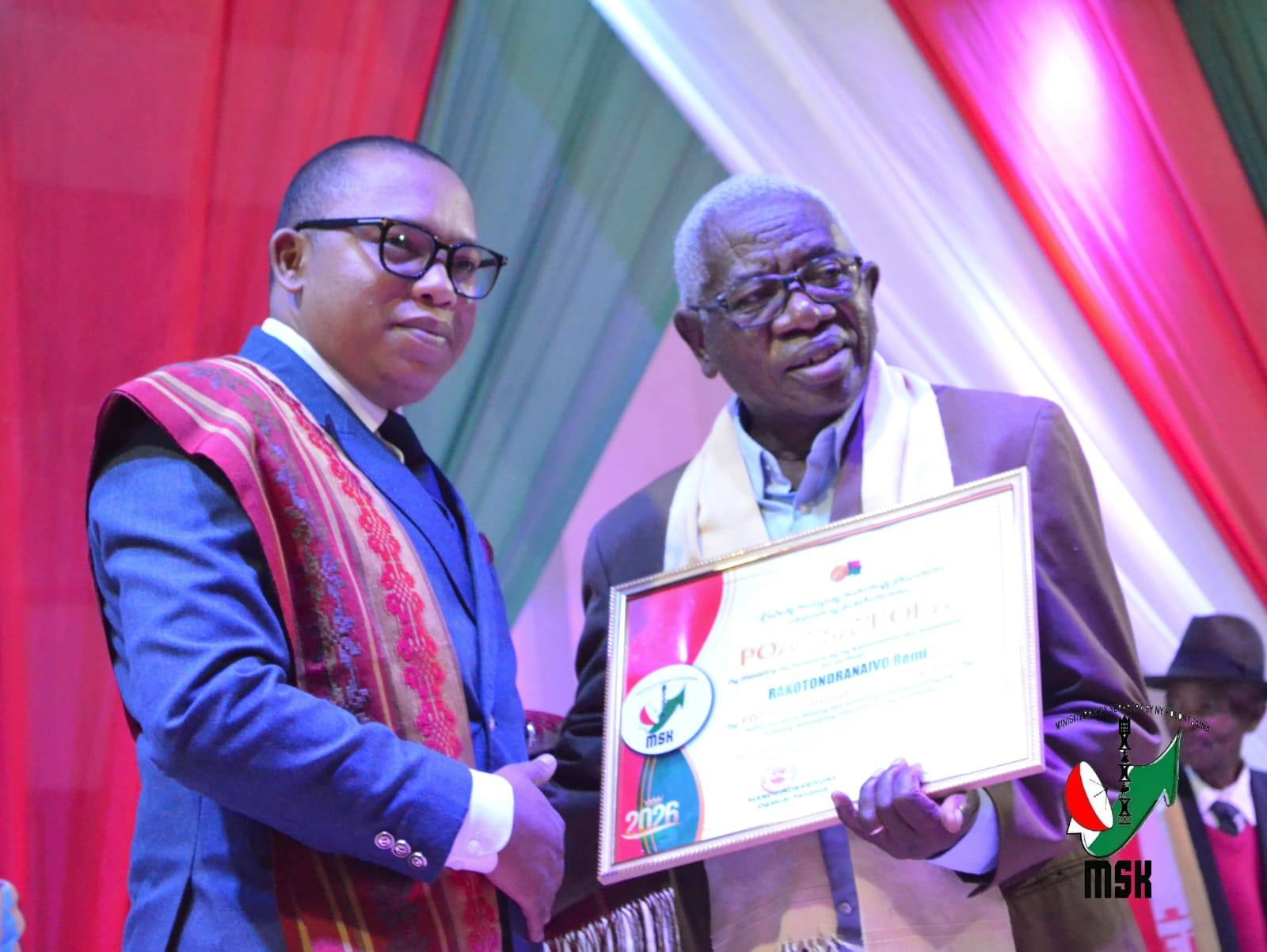 " POA-TSATROKA" ENDRIM-PANKASITRAHANA MANOKANA AVT AMIN' NY MINISITRA HO AN' IREO NAHAVITA BE TEO AMIN' NY SEHATRY NY KABARY SY NY KOLONTSAINA