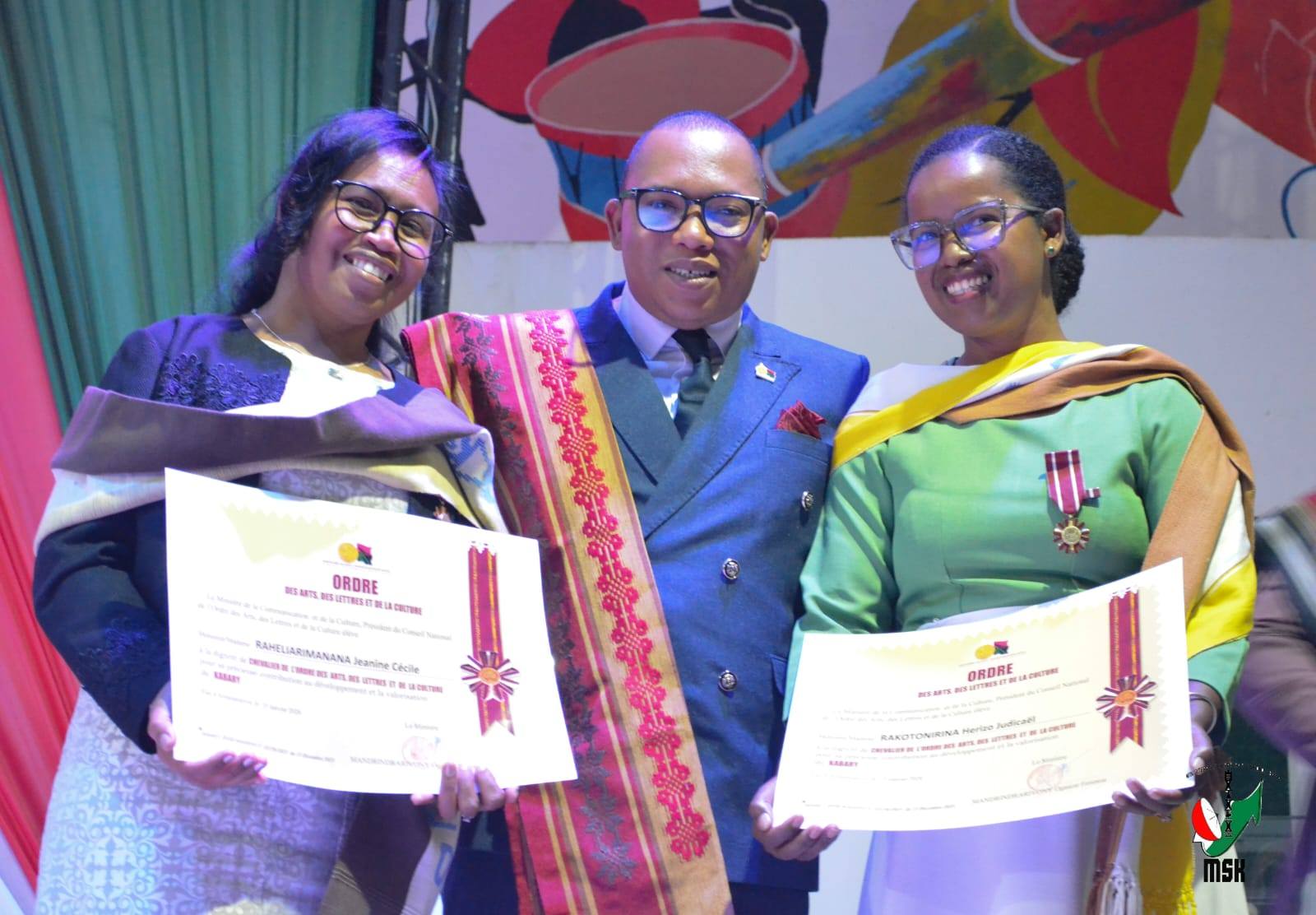 HANAO ADISISIKA HAHAZOAN' NY MPIKABARY MALAGASY MARI-PAHAIZANA ARA-PANJAKANA MISY TOMBOKASE MENA NY MINISITRA GASCAR FENOSOA