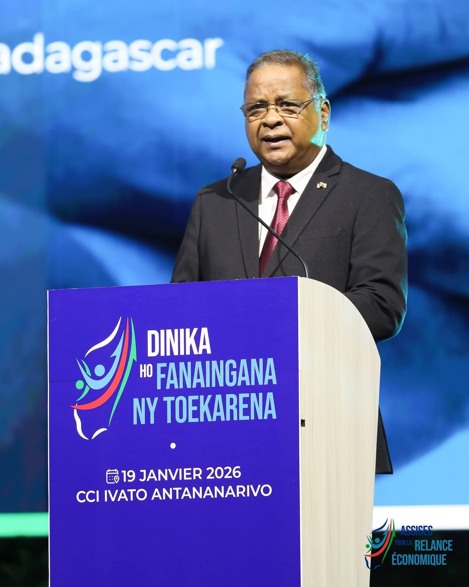 HIVOAKA AFAKA IRAY VOLANA NY DRAFITRA NASIONALY HANARENANA NY TOEKARENA HIAINGA AMIN' NY FIARAHA-MIASA EO AMIN'NY FANJAKANA SY NY SEHATRA TSY MIANKINA