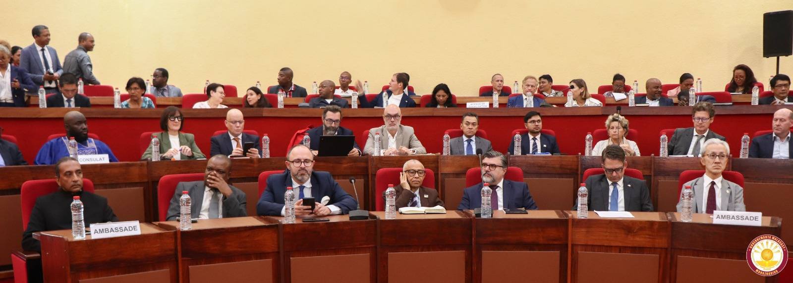 ANTSO AVO IRAISAM-PIRENENA HO FANARENANA NY FAHASIMBANA VOKATRY NY RIVODOZA GEZANI