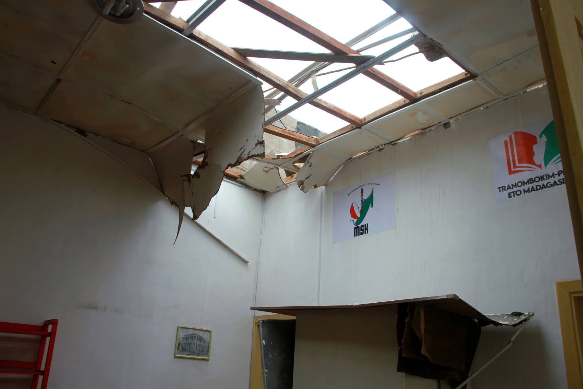 HANAO ASA FANARENANA MAIKA NY MOZEA VAVITIANA SY NY MASOVA 501 AO TOAMASINA NY MINISTERAN' NY SERASERA SY NY KOLONTSAINA TAORIAN' NY FAHASIMBANA NATERAKY NY RIVODOZA GEZANI