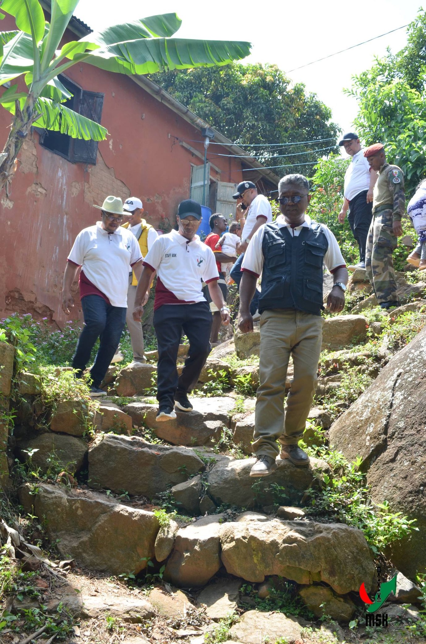 AVERINA HO VOHITRA MAITSO I AMBOHIMANGA ROVA