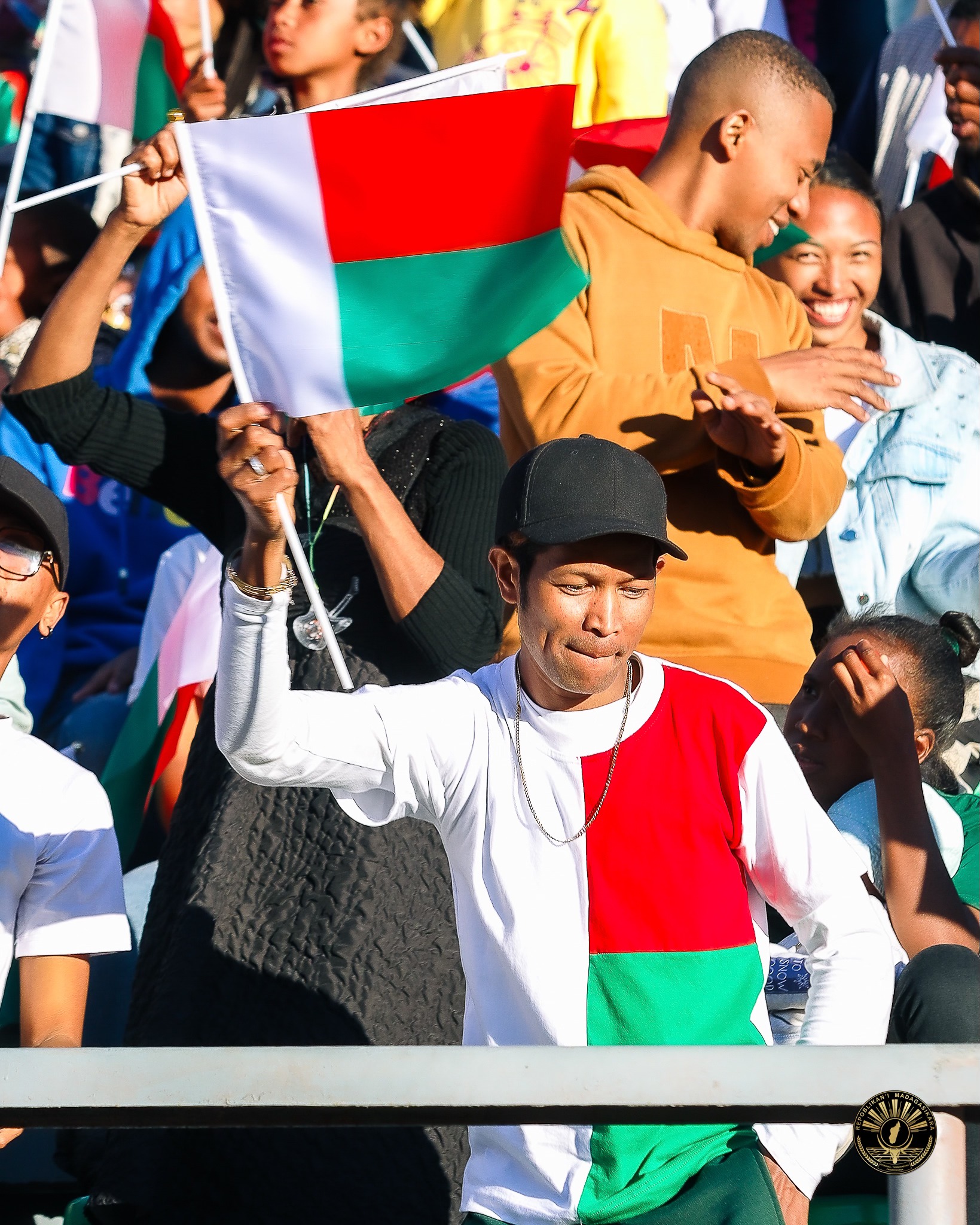 MANAN-DANJA MANOKANA HO AN' NY FIRENENA IZAO FAHA-65 TAONA NIVERENAN' NY FAHALEOVANTENA IZAO