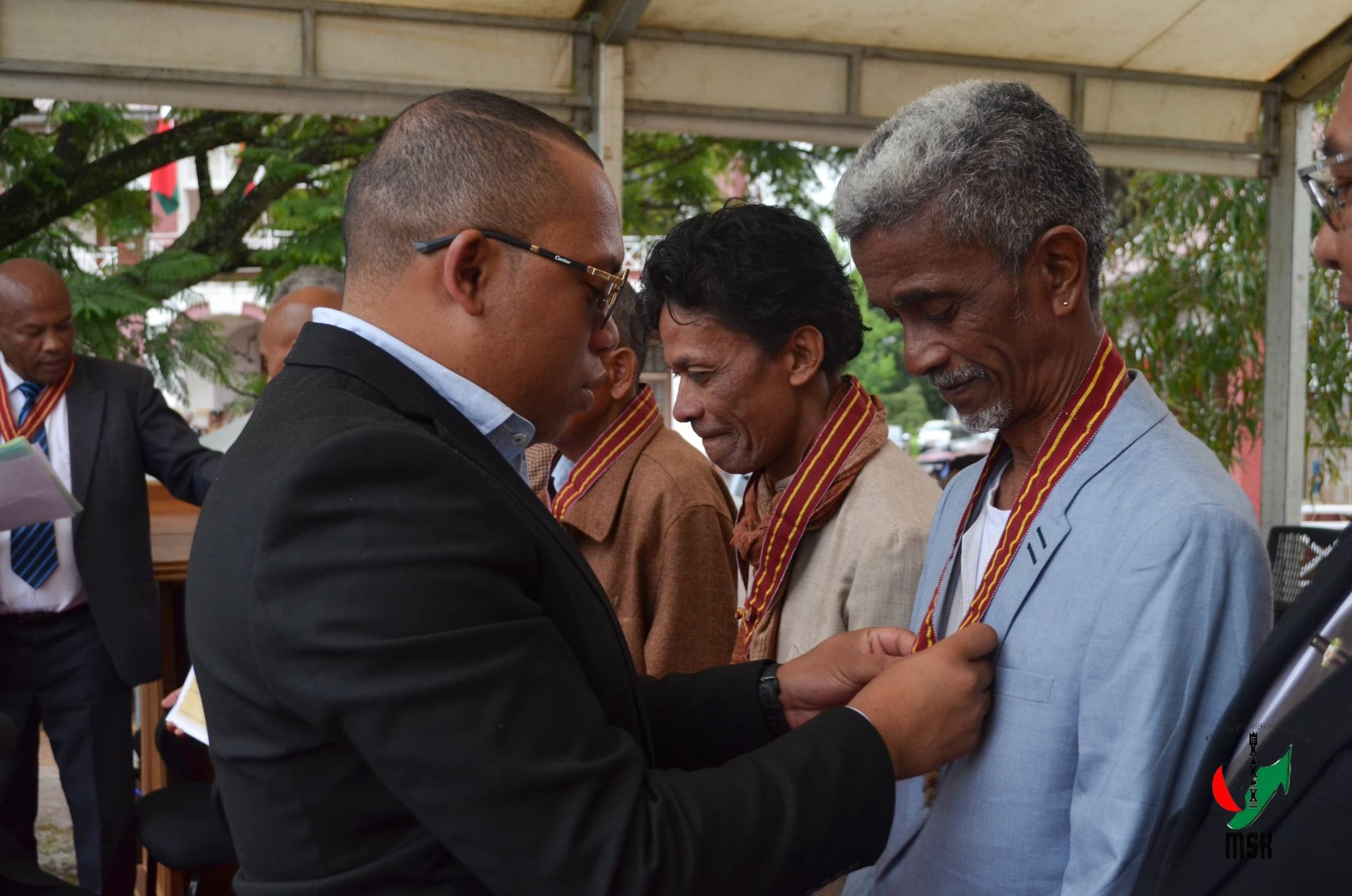 ENDRIKA HITA MASO FANKASITRAHANA NY EZAKA VITAN' NY MPISEHATRA ARA-KOLONTSAINA SADY FAMPIRISIHANA AMIN' NY TSARA KOKOA HATRANY NY MARI-BONINAHITRY NY KANTO