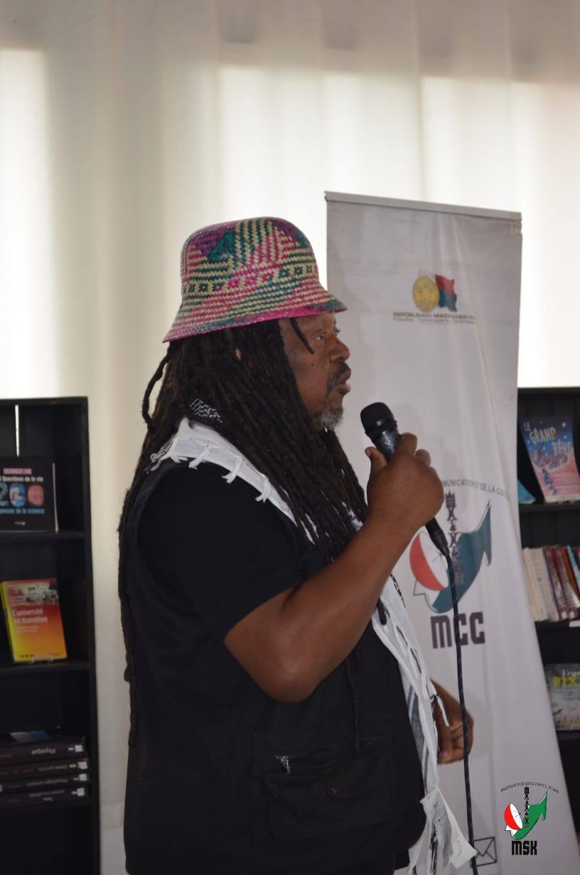 TOMPON' ANDRAIKITRA AMBONY MAROMARO EO ANIVON' NY MINISTERAN' NT SERASERA SY NY KOLONTSAINA NO NANDRAY NY ASANY ANDROANY ALAROBIA 10 DESAMBRA 2025 TAORIAN' NY NAHAVOATENDRY AZY IREO NANDRITRA NY FILAN-KEVITRY NY MINISITRA NY ALATSINAINY 08 DESAMBRA 2025 L