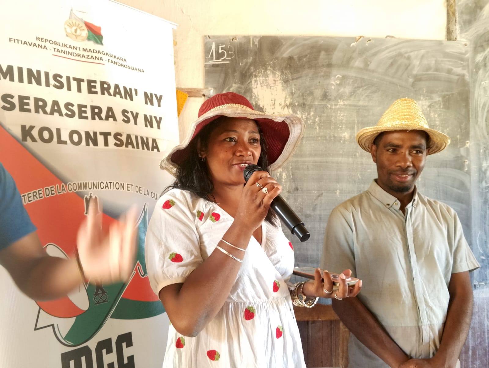 AKON'NY FANAMARIHANA NY ANDRO IRAISAM-PIRENENA HO AN'NY TENINDRENY, 21 FEBROARY 2026  "TIA NY TENINDRENY, MANANDRATRA NY TANINDRAZANA"  FITALEAVAM-PARITRY NY SERA SERA SY NY KOLONTSAINA ANALAMANGA