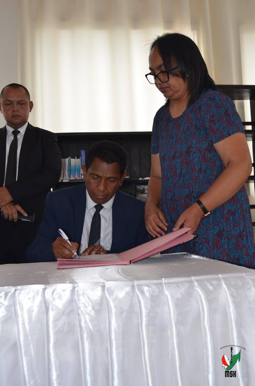 TOMPON' ANDRAIKITRA AMBONY MAROMARO EO ANIVON' NY MINISTERAN' NT SERASERA SY NY KOLONTSAINA NO NANDRAY NY ASANY ANDROANY ALAROBIA 10 DESAMBRA 2025 TAORIAN' NY NAHAVOATENDRY AZY IREO NANDRITRA NY FILAN-KEVITRY NY MINISITRA NY ALATSINAINY 08 DESAMBRA 2025 L