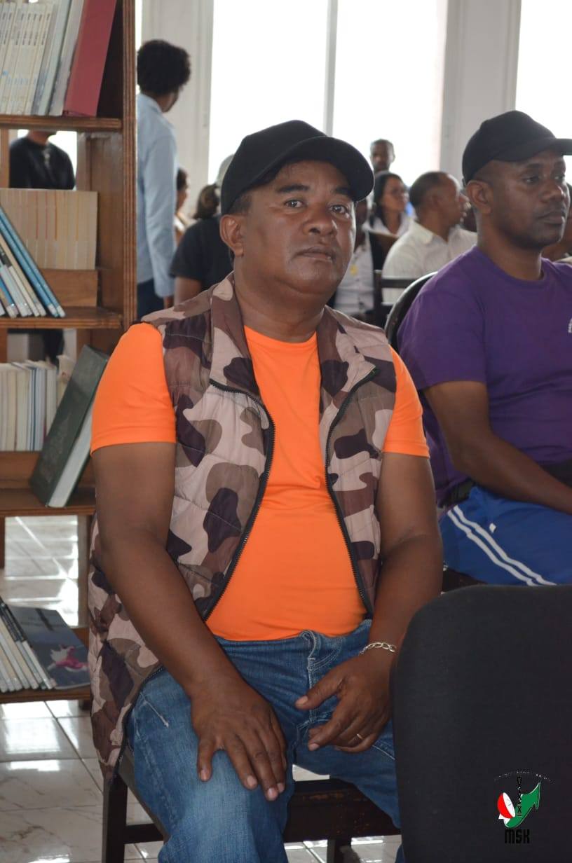 TOMPON' ANDRAIKITRA AMBONY MAROMARO EO ANIVON' NY MINISTERAN' NT SERASERA SY NY KOLONTSAINA NO NANDRAY NY ASANY ANDROANY ALAROBIA 10 DESAMBRA 2025 TAORIAN' NY NAHAVOATENDRY AZY IREO NANDRITRA NY FILAN-KEVITRY NY MINISITRA NY ALATSINAINY 08 DESAMBRA 2025 L