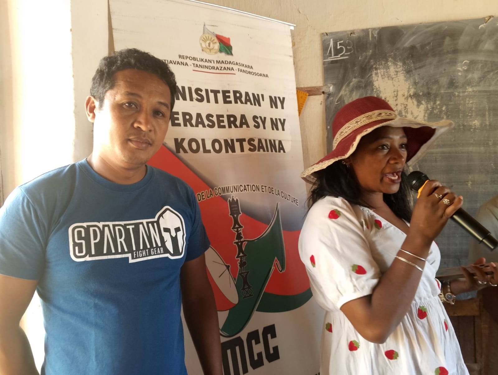 AKON'NY FANAMARIHANA NY ANDRO IRAISAM-PIRENENA HO AN'NY TENINDRENY, 21 FEBROARY 2026  "TIA NY TENINDRENY, MANANDRATRA NY TANINDRAZANA"  FITALEAVAM-PARITRY NY SERA SERA SY NY KOLONTSAINA ANALAMANGA