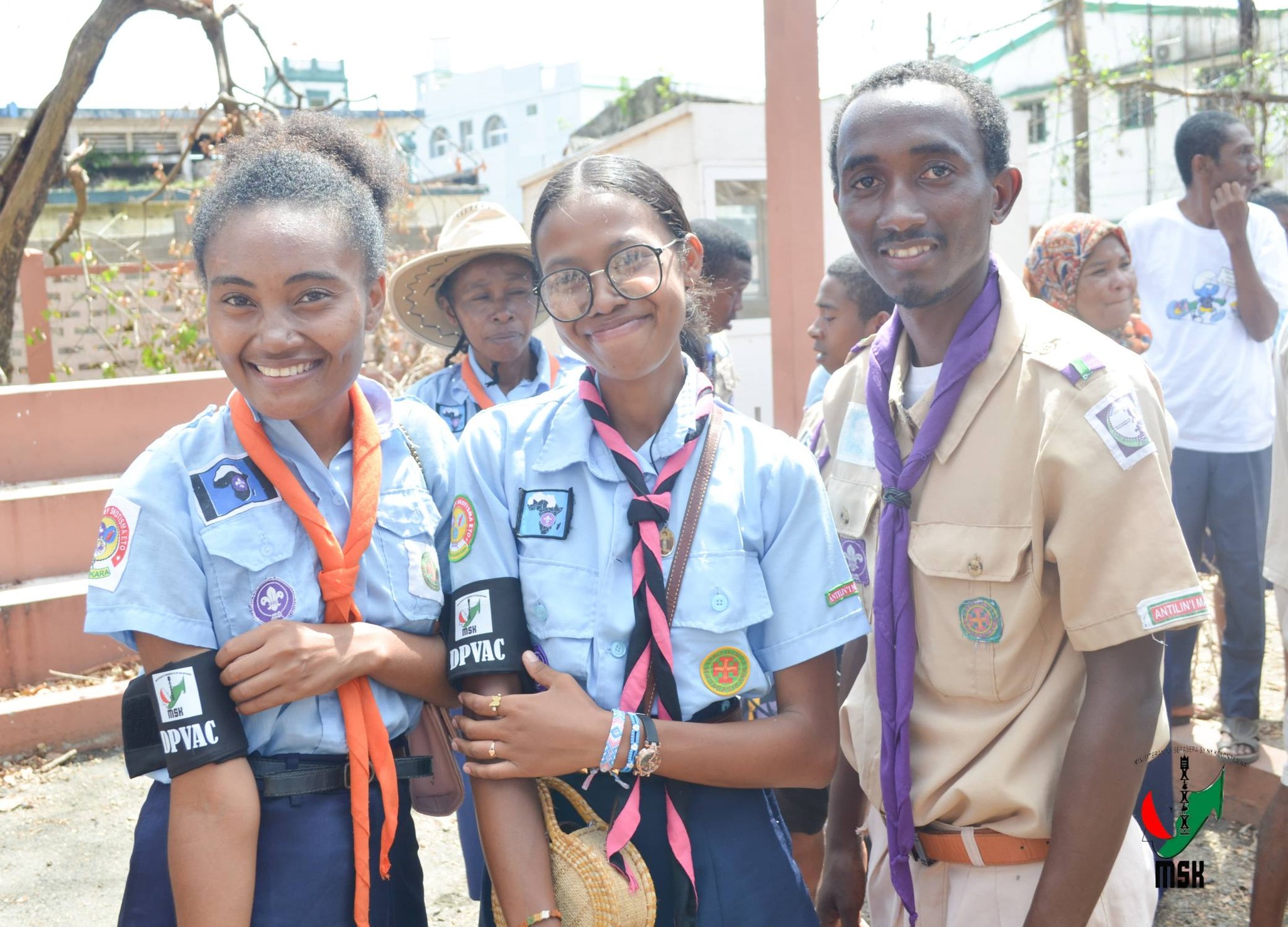 MPIROTSAKA AN-TSITRAPO MARO NO NIARA-NIENTANA TAMIN' NY MINISTERAN' NY SERASERA SY NY KOLONTSAINA NANADIO NY MOZEA VAVITIANA TOAMASINA