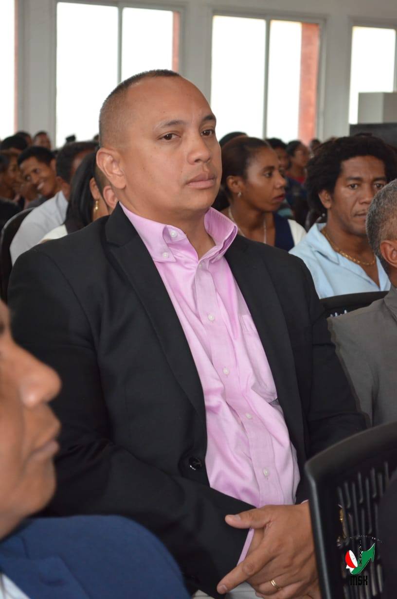 TOMPON' ANDRAIKITRA AMBONY MAROMARO EO ANIVON' NY MINISTERAN' NT SERASERA SY NY KOLONTSAINA NO NANDRAY NY ASANY ANDROANY ALAROBIA 10 DESAMBRA 2025 TAORIAN' NY NAHAVOATENDRY AZY IREO NANDRITRA NY FILAN-KEVITRY NY MINISITRA NY ALATSINAINY 08 DESAMBRA 2025 L