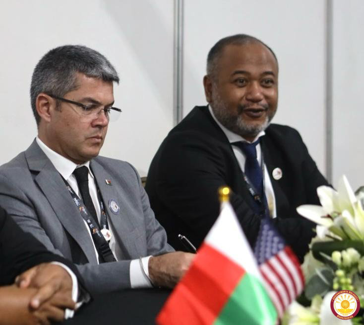 FIFANDRAISANA ARA-BAROTRA EO AMIN' I MADAGASIKARA SY ETAZONIA