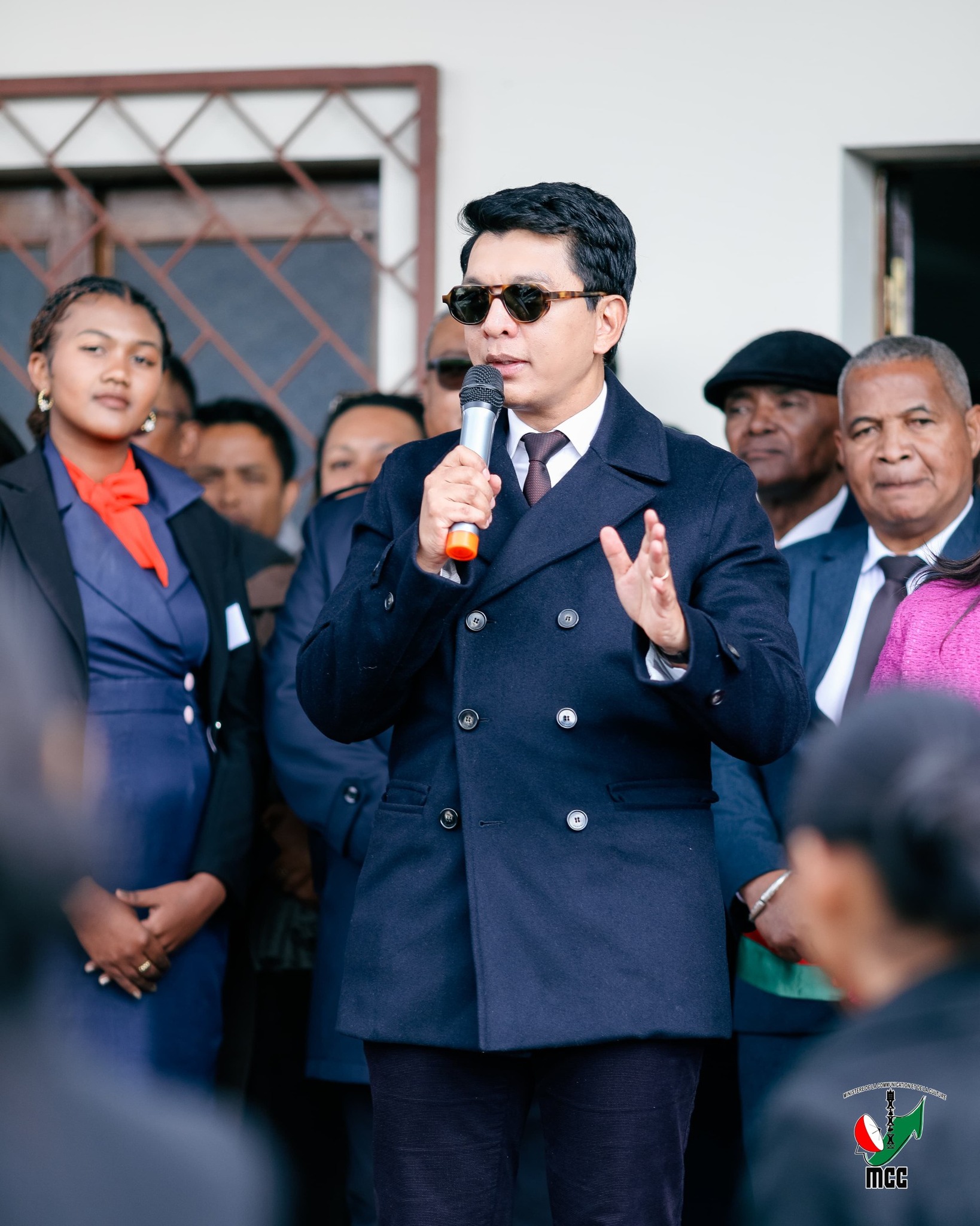 NY FANDAHARAM-POTOANA AN' ANDRIAMATOA FILOHAN' NY REPOBLIKAN' I MADAGASIKARA ANDRY RAJOELINA AMIN' NY FITSIDIHANA ETO AMIN' NY FARITRA MATSIATRA AMBONY