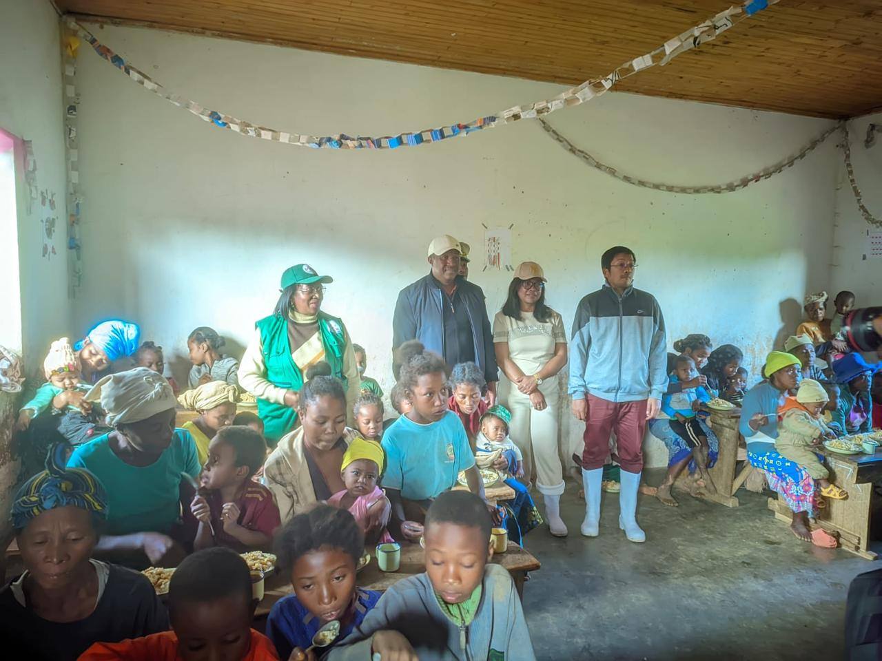 HO FANAMAFISANA IREO EZAKA NATOMBOKA DIA TONGA AO IKONGO IREO SOLONTENAN'NY GOVERNEMANTA