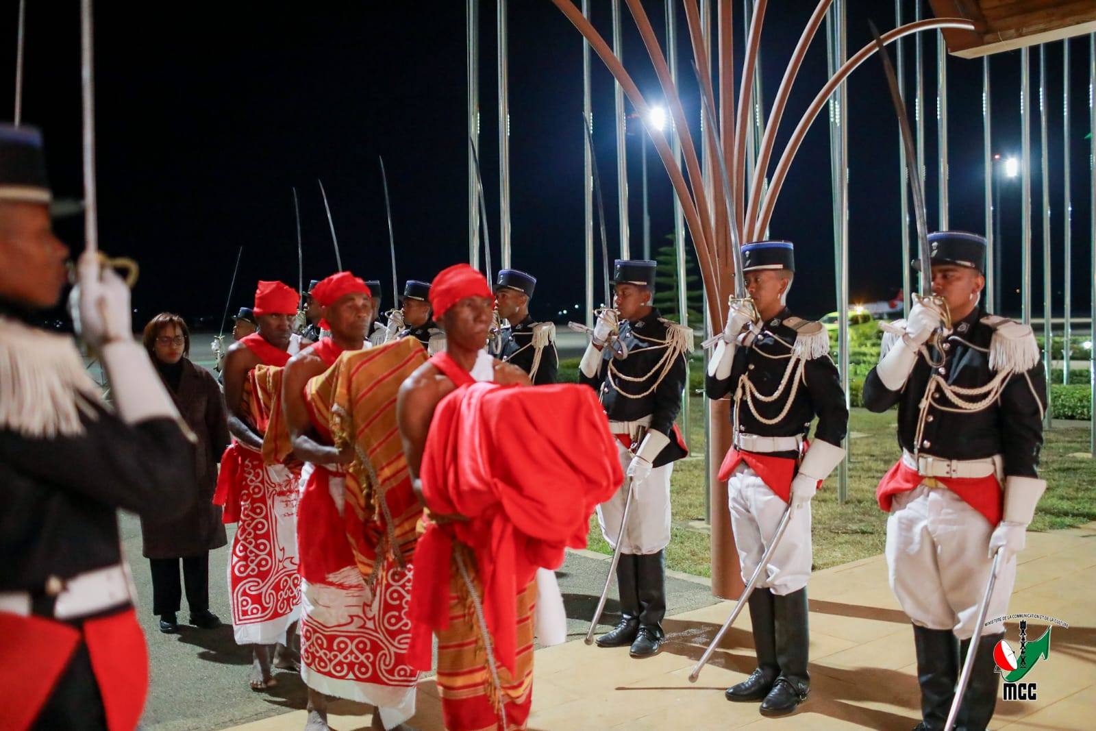 AMIN' NY MAHA SINGA ARA-KOLONTSAINA NY KABESO DIA MITANA TOERANA LEHIBE EO AMIN' NY FANOMEZAN-DANJA NY HAREMBAKOKA NY FAMERENANA AZY AMIN'NY TOERANA NIAVIANY