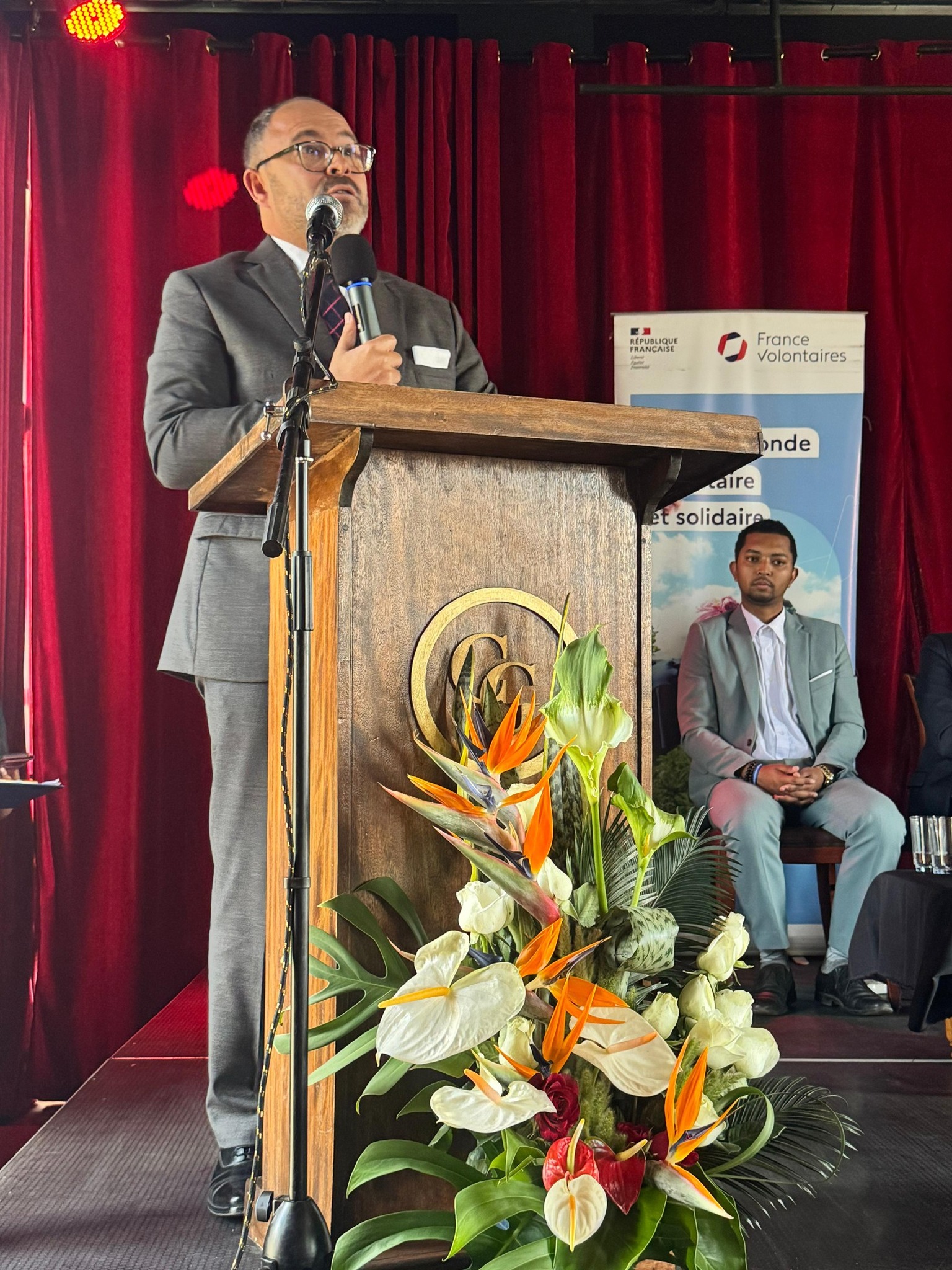 LANONANA FANDRAISANA SY FANDEFASANA IREO TANORA MPILATSAKA AN-TSITRAPO (VIES)