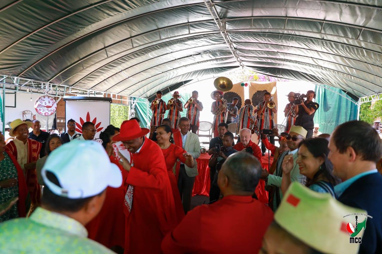 LOHATAONA TAOM-BAOVAON' I MADAGASIKARA