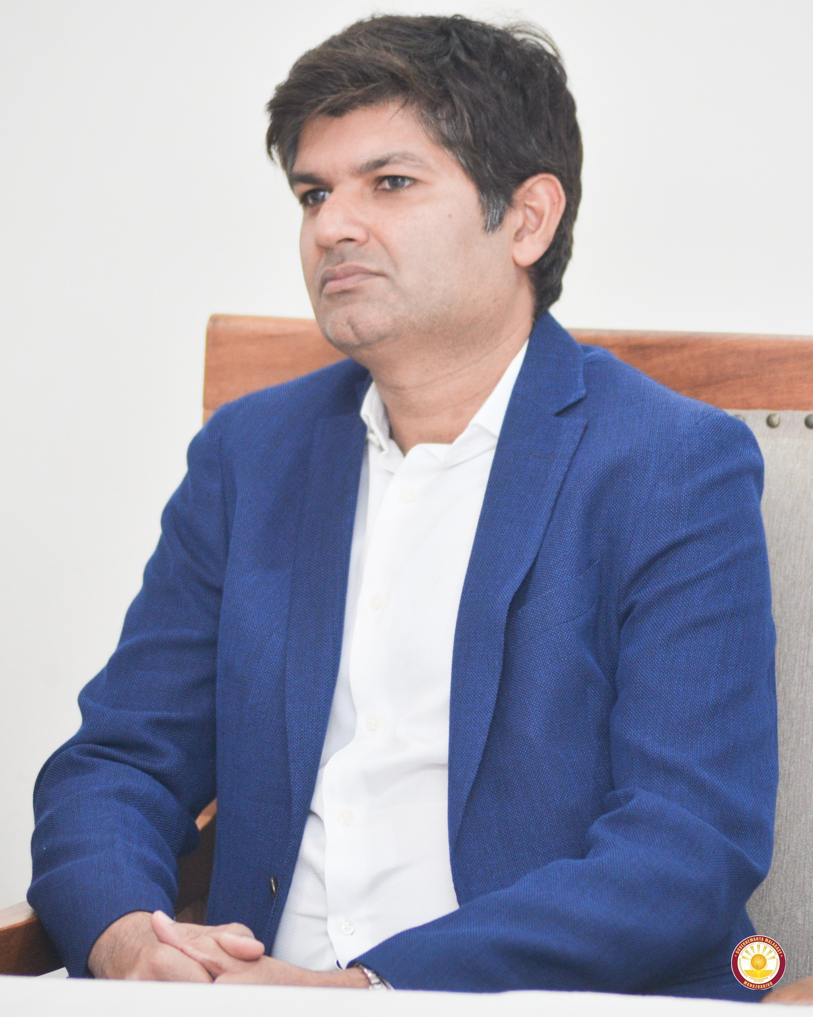 FIHAONAN' NY PRAIMINISITRA TAMIN' IREO SOLONTENAN' NY VONDRON' NY MPANONDRANA LODSIA ETO MADAGASIKARA