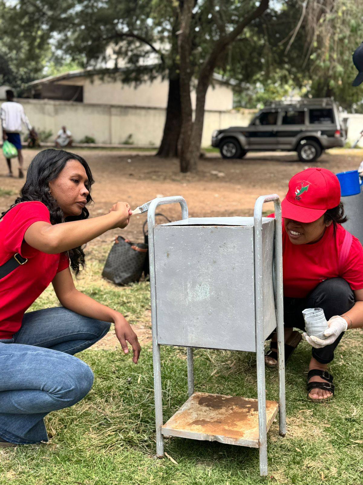 FIARAHA-MIASA SY FIARAHA-MIENTANA HO AMIN' NY FANAVAOZANA