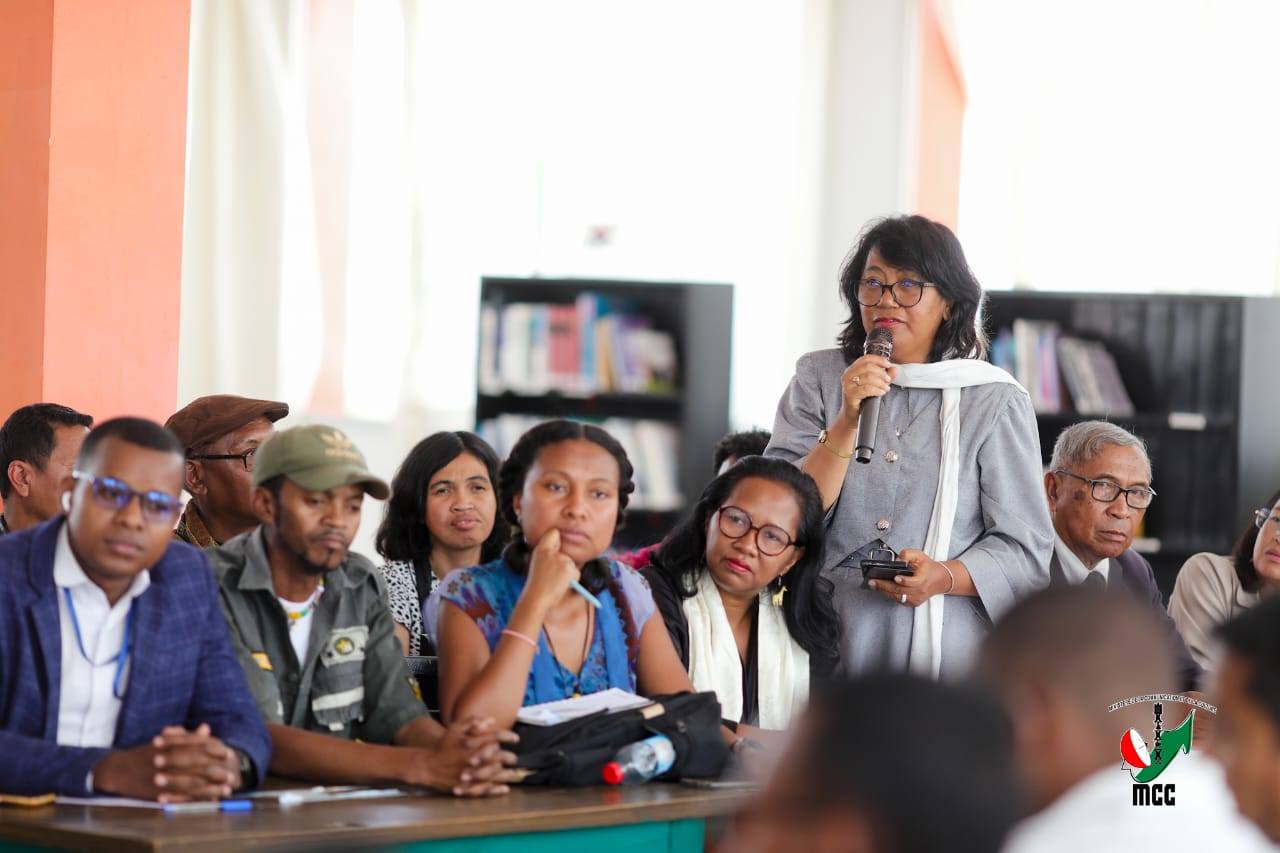 FAKAN-KEVITRA ARA-KOLONTSAINA HO AN' NY SOKAJY TONTOLON' NY BOKY