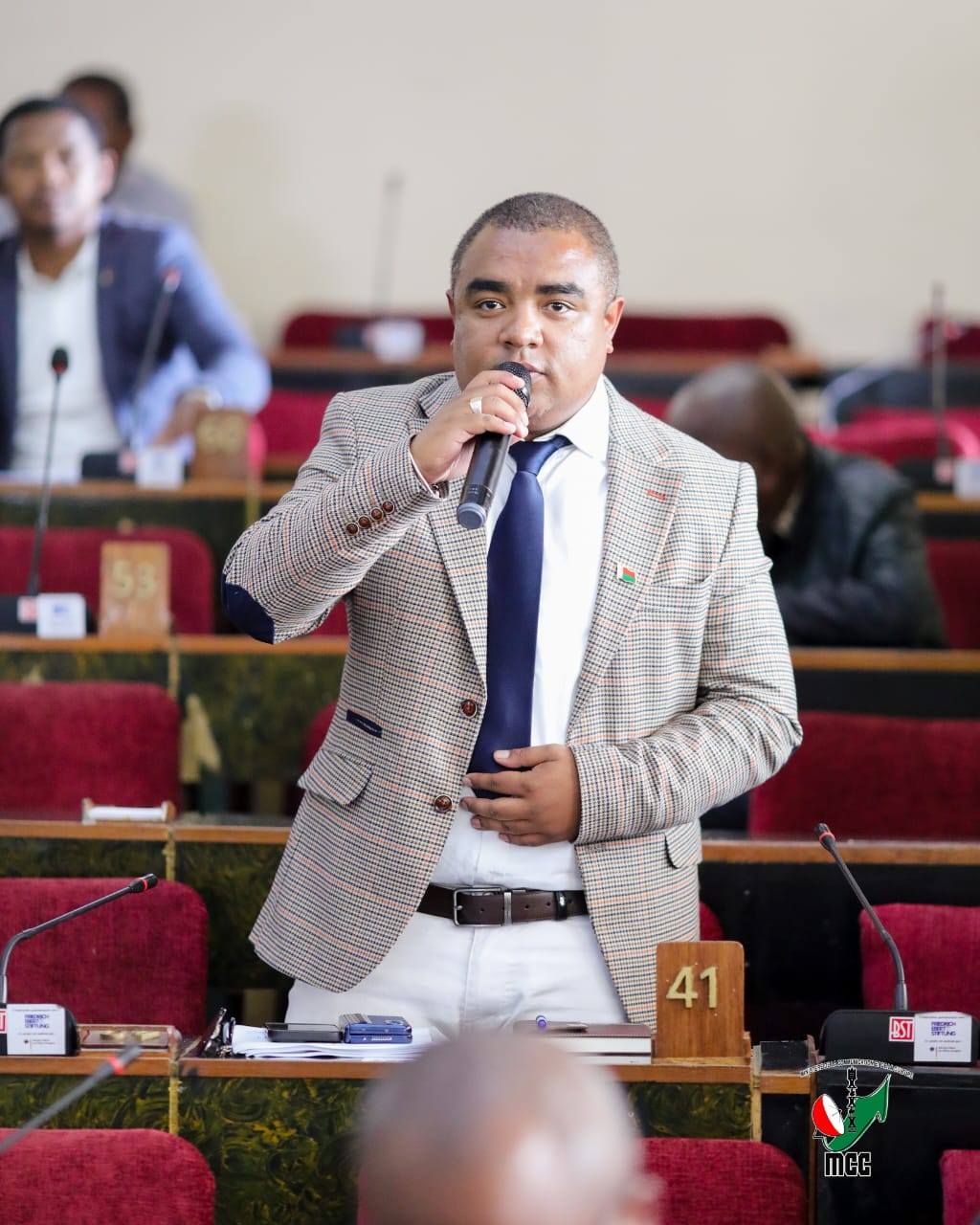 ANDININY 99 AMIN' NY LALAMPANORENAN' NY REPOBLIKAN' I MADAGASIKARA