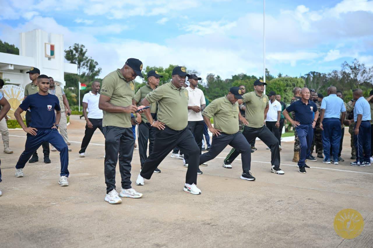 NY MANAMBONINAHITRA IZAO NO ANTENAIN' NY VAHOAKA