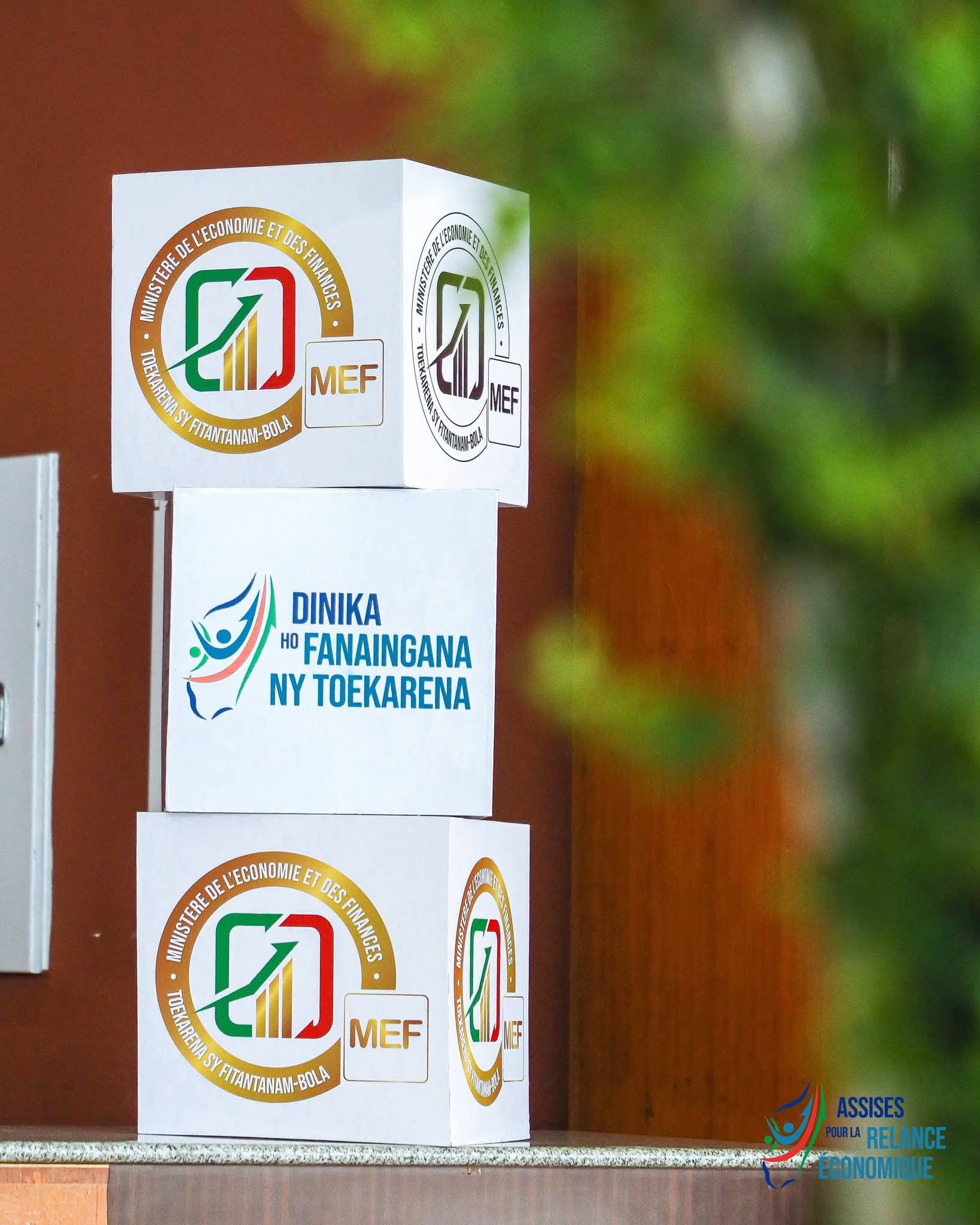 HIVOAKA AFAKA IRAY VOLANA NY DRAFITRA NASIONALY HANARENANA NY TOEKARENA HIAINGA AMIN' NY FIARAHA-MIASA EO AMIN'NY FANJAKANA SY NY SEHATRA TSY MIANKINA