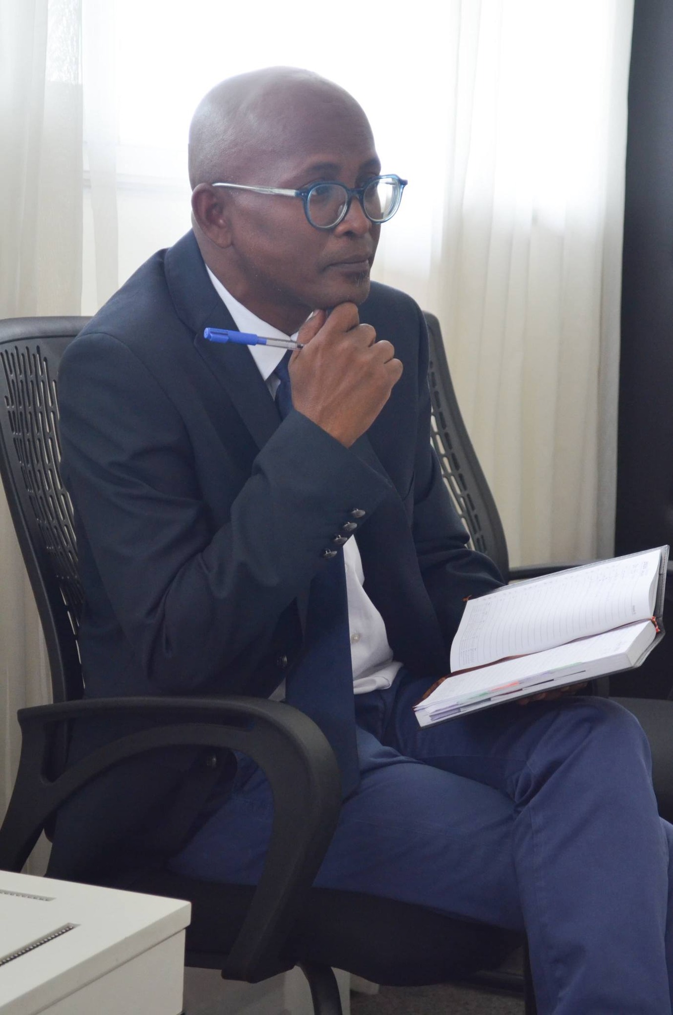 HAMETRAKA FITANTANANA MOZEA SY TRANOMBAKOKA MANARAKA NY FENITRA IRAISAM-PIRENENA NY MINISTERAN' NY SERASERA SY NY KOLONTSAINA