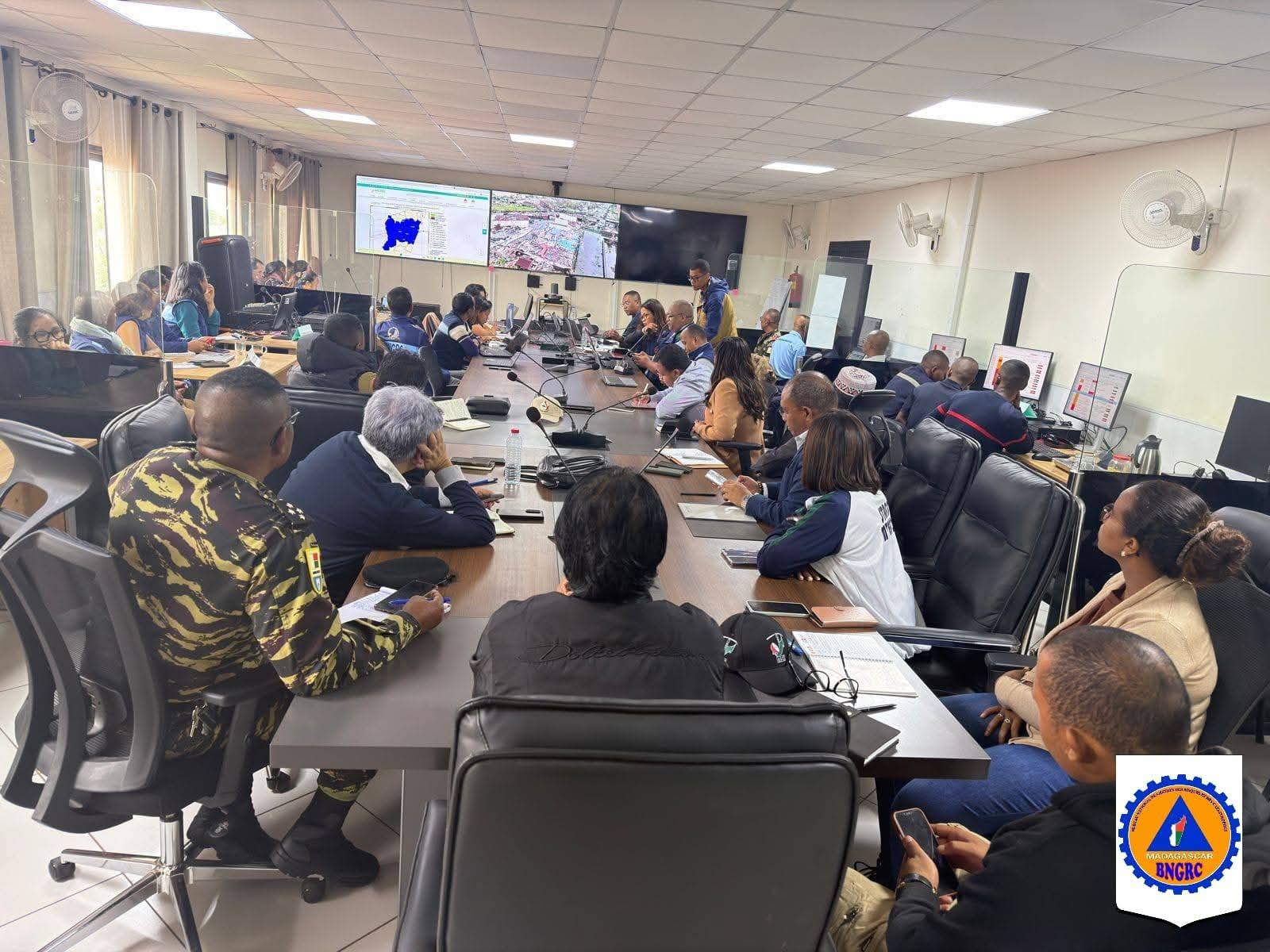 RIVODOZA GEZANI: FIVORIANA STRATEJIKA MAIKA NOTARIHIN' NY MINISI-PANJAKANA MIADIDY NY FANAVAOZANA TETO ANIVON' NY CNCOU-BNGRC