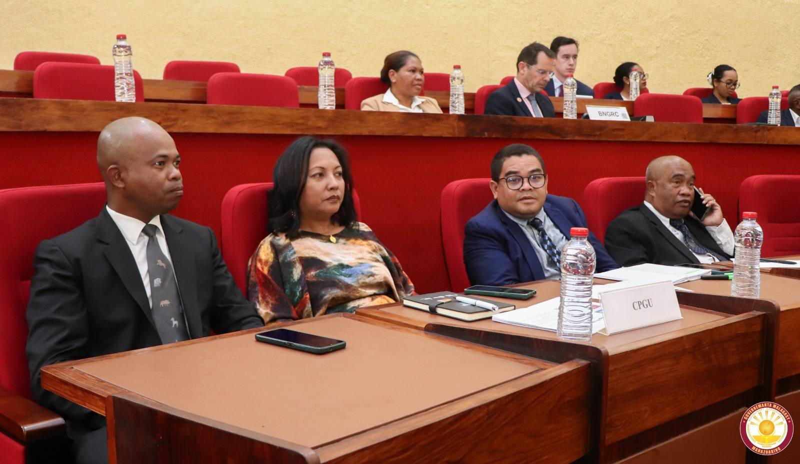 ANTSO AVO IRAISAM-PIRENENA HO FANARENANA NY FAHASIMBANA VOKATRY NY RIVODOZA GEZANI